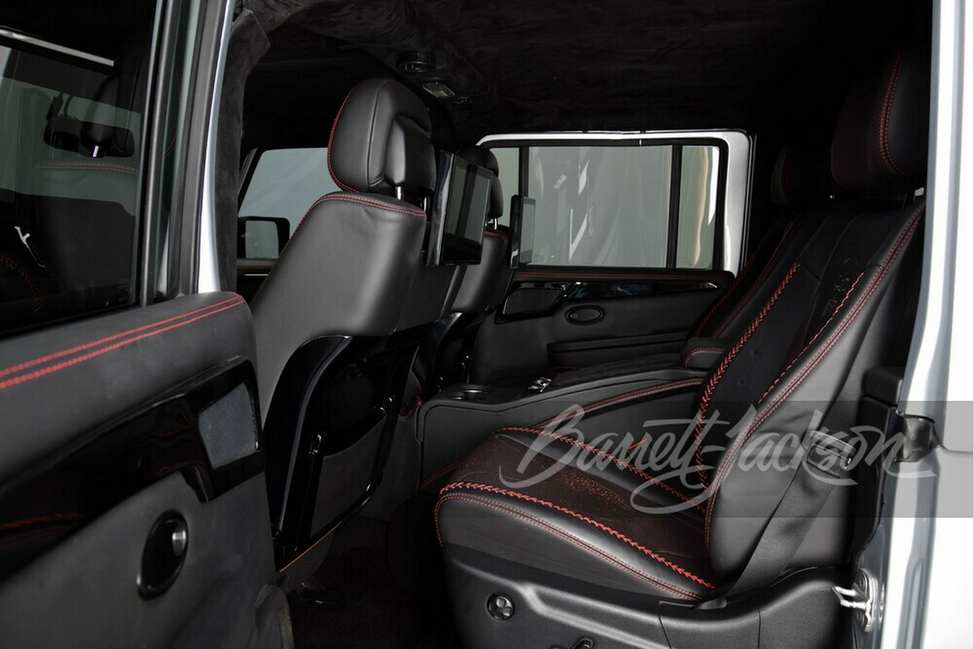 Forget The Gladiator, Buy This Hemi-Powered 2012 Jeep Wrangler 6×6 Pickup Instead