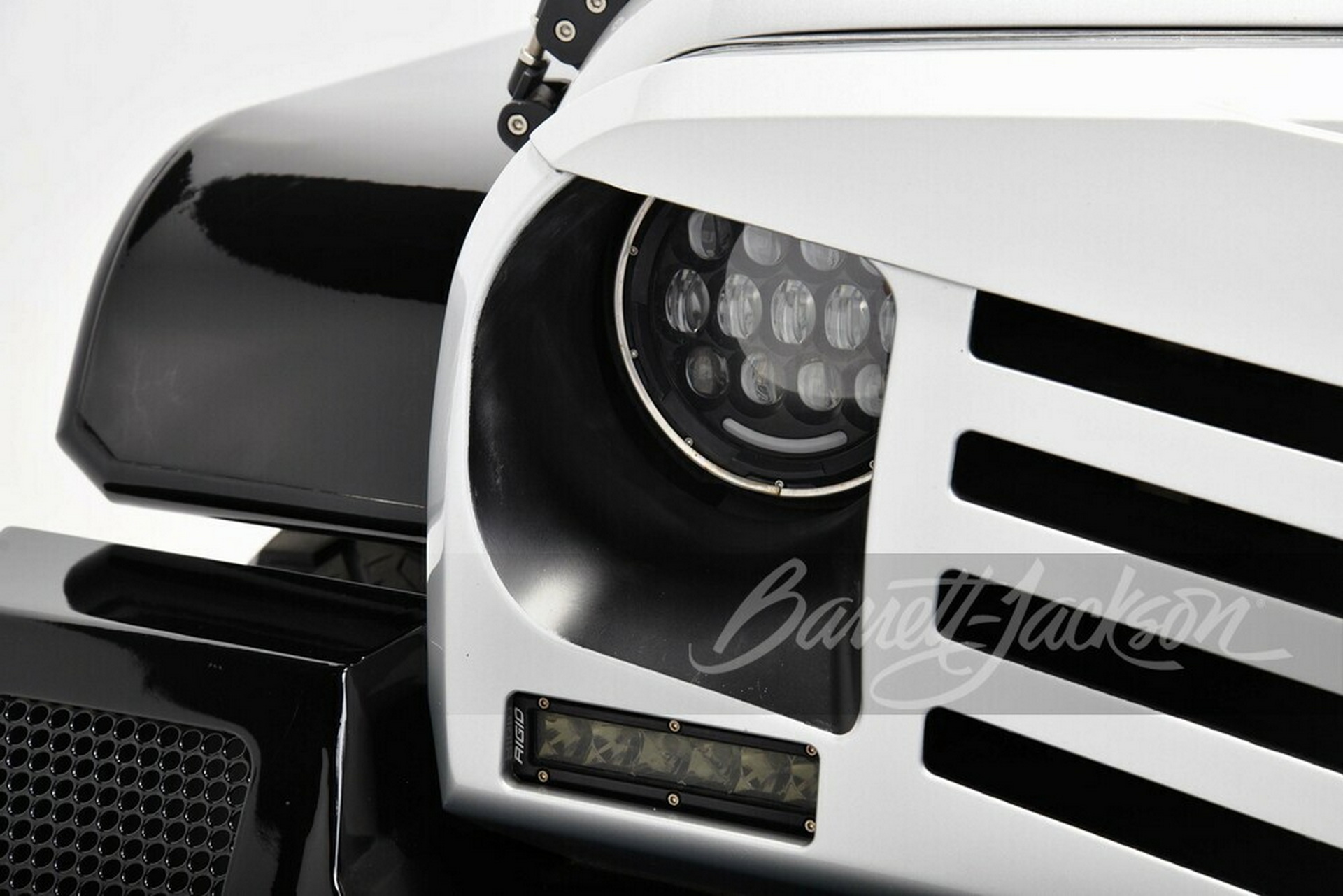 Forget The Gladiator, Buy This Hemi-Powered 2012 Jeep Wrangler 6×6 Pickup Instead