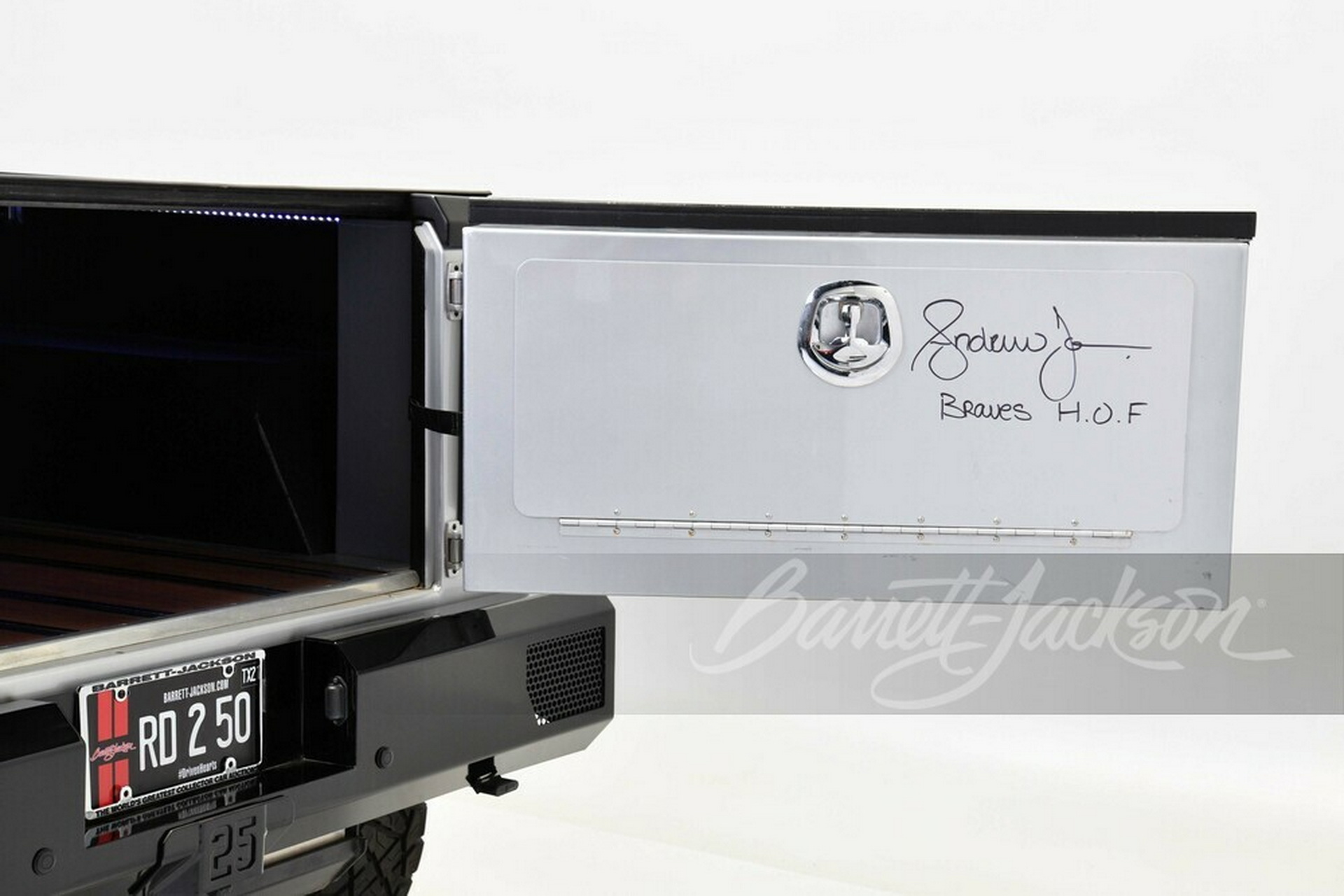 Forget The Gladiator, Buy This Hemi-Powered 2012 Jeep Wrangler 6×6 Pickup Instead