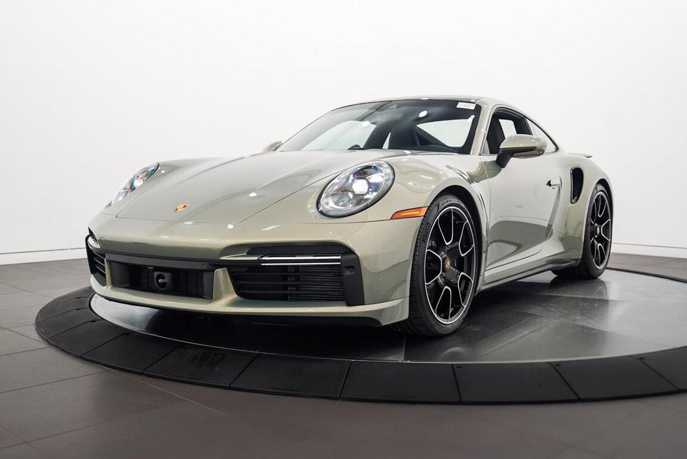 Dealer Puts A $100,000 Markup On New Porsche 911 Turbo S That Has $160,000 Worth Of Options
