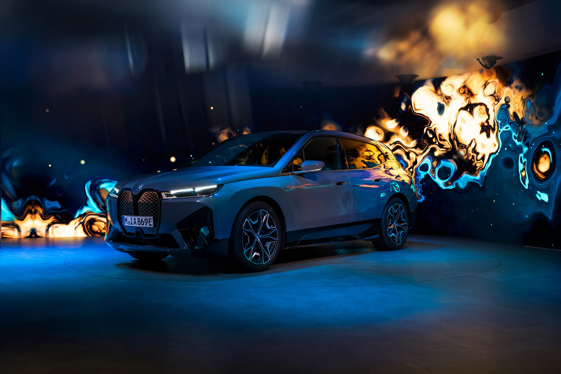 BMW Will Add “Quantum Garden” Digital Art Mode To Its Vehicles In 2022