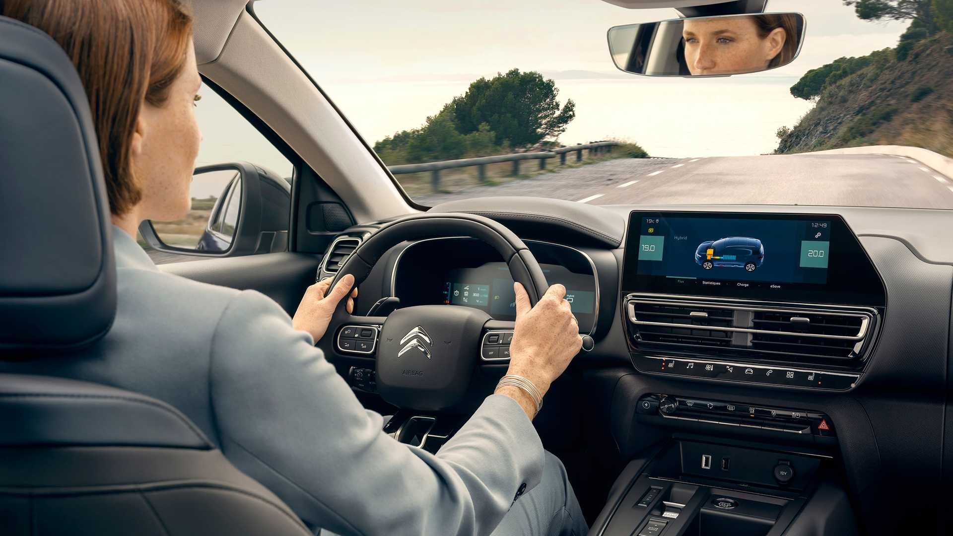 2022 Citroen C5 Aircross Facelift Lights Up With Improved Tech And LED Strips