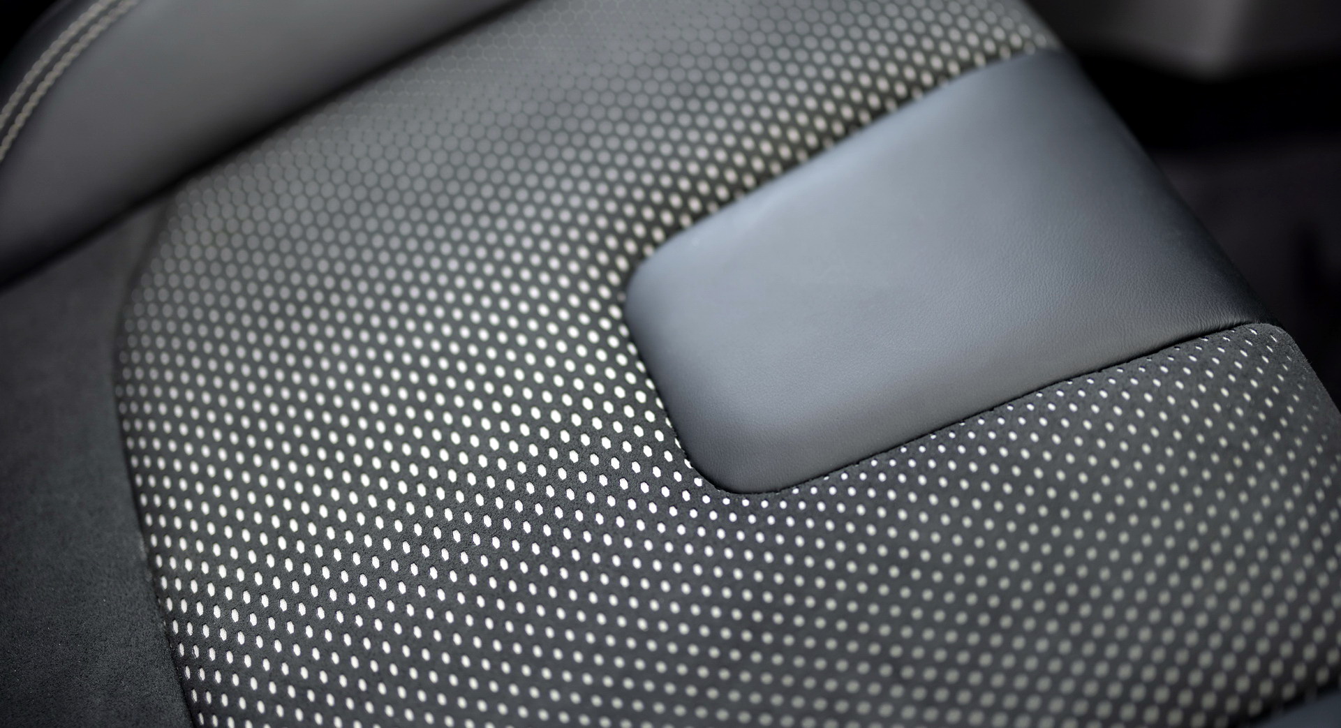 2022 Ford Bronco Raptor Extreme Off-Roader Bows With Over 400HP For $68,500