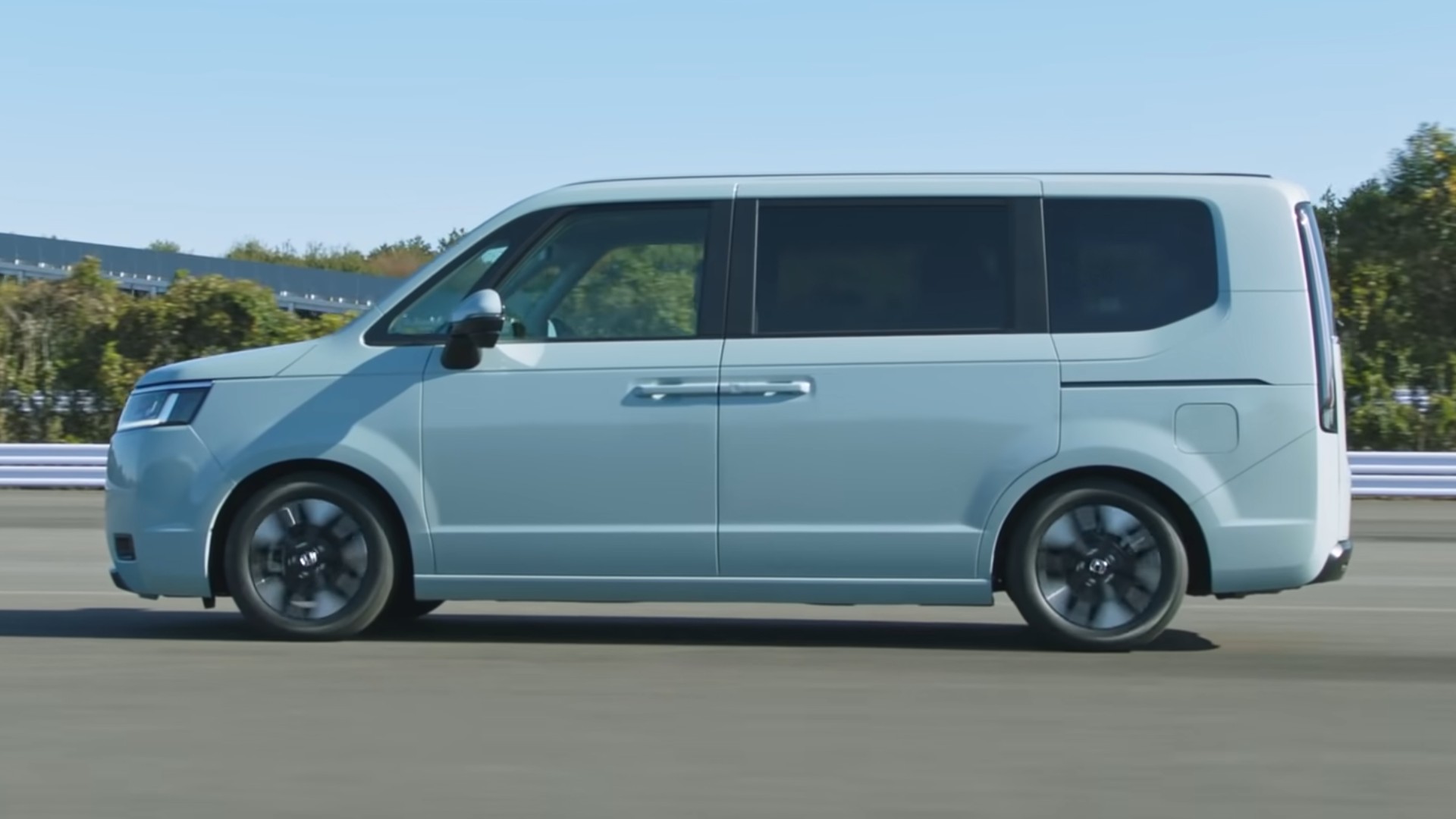 Honda Step WGN e:HEV Minivan Unveiled In Japan With Minimalist Design