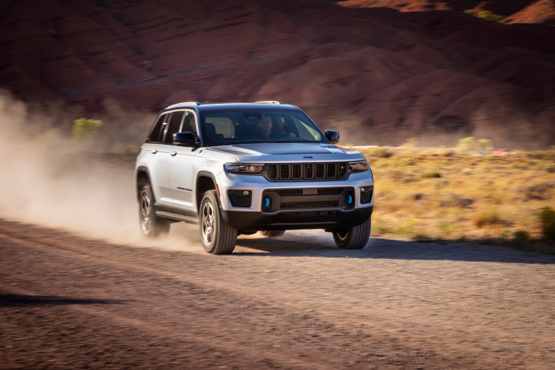 The 2022 Jeep Grand Cherokee 4xe Is One Pricey Plug-In Hybrid, Starts At Nearly $58,000