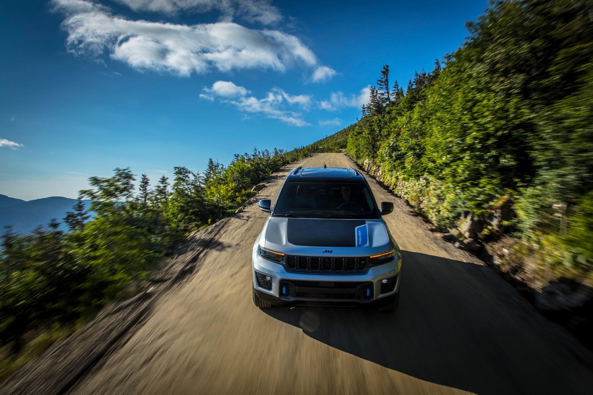 The 2022 Jeep Grand Cherokee 4xe Is One Pricey Plug-In Hybrid, Starts At Nearly $58,000
