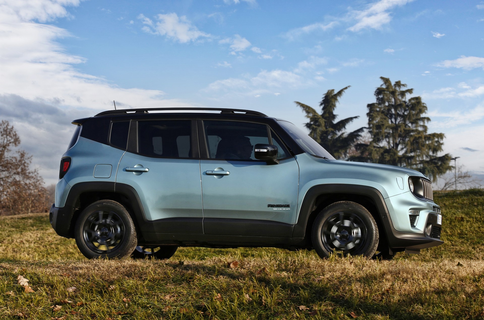 Jeep Introduces New Renegade And Compass E-Hybrids In Europe