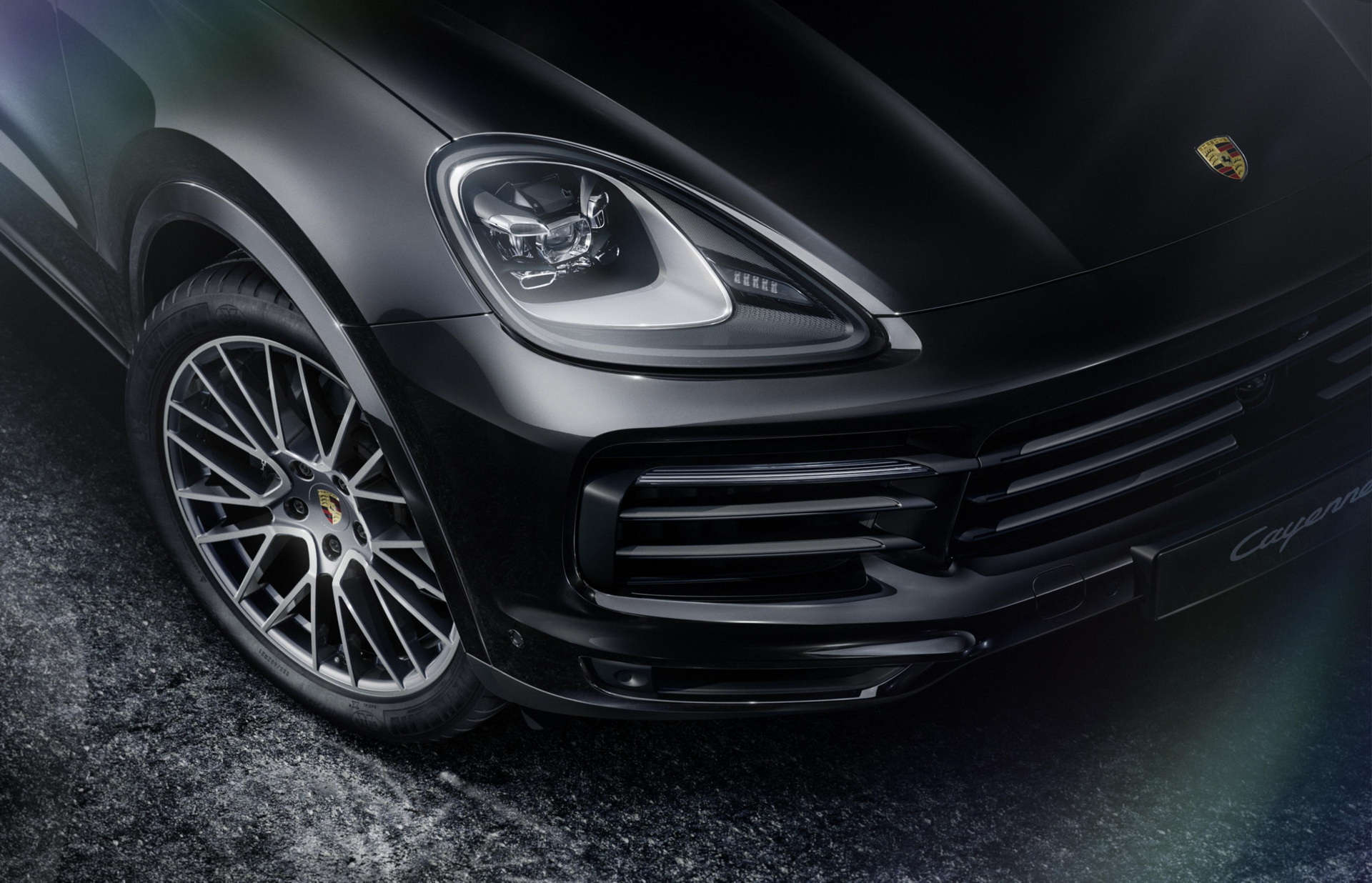 Porsche Expands 2022 Cayenne Range With New Platinum Edition Models