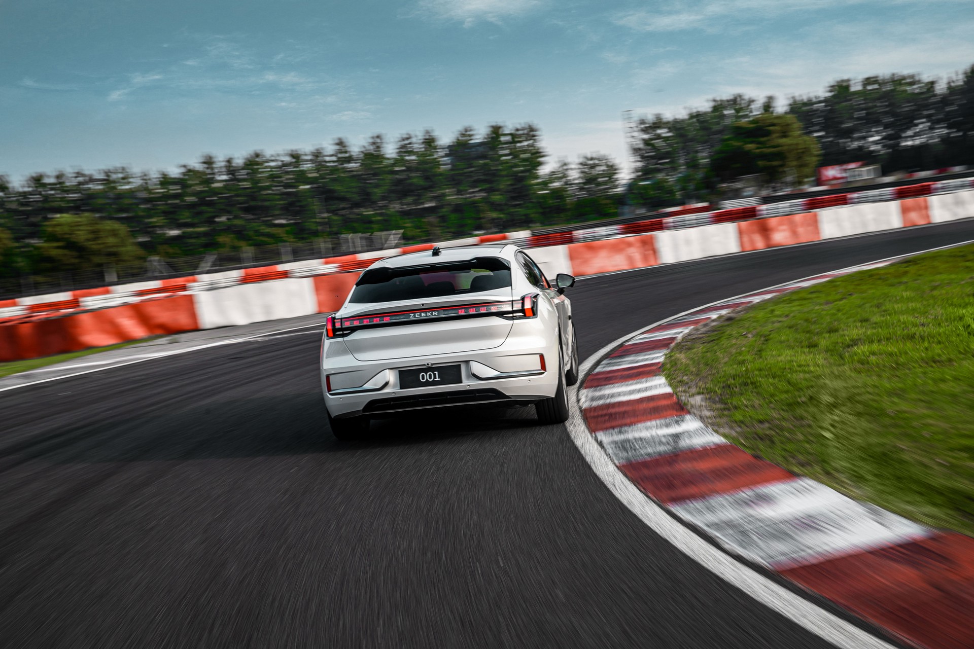 Zeekr Aims To Offer The World’s First Consumer Vehicle With Level 4 Autonomous Tech