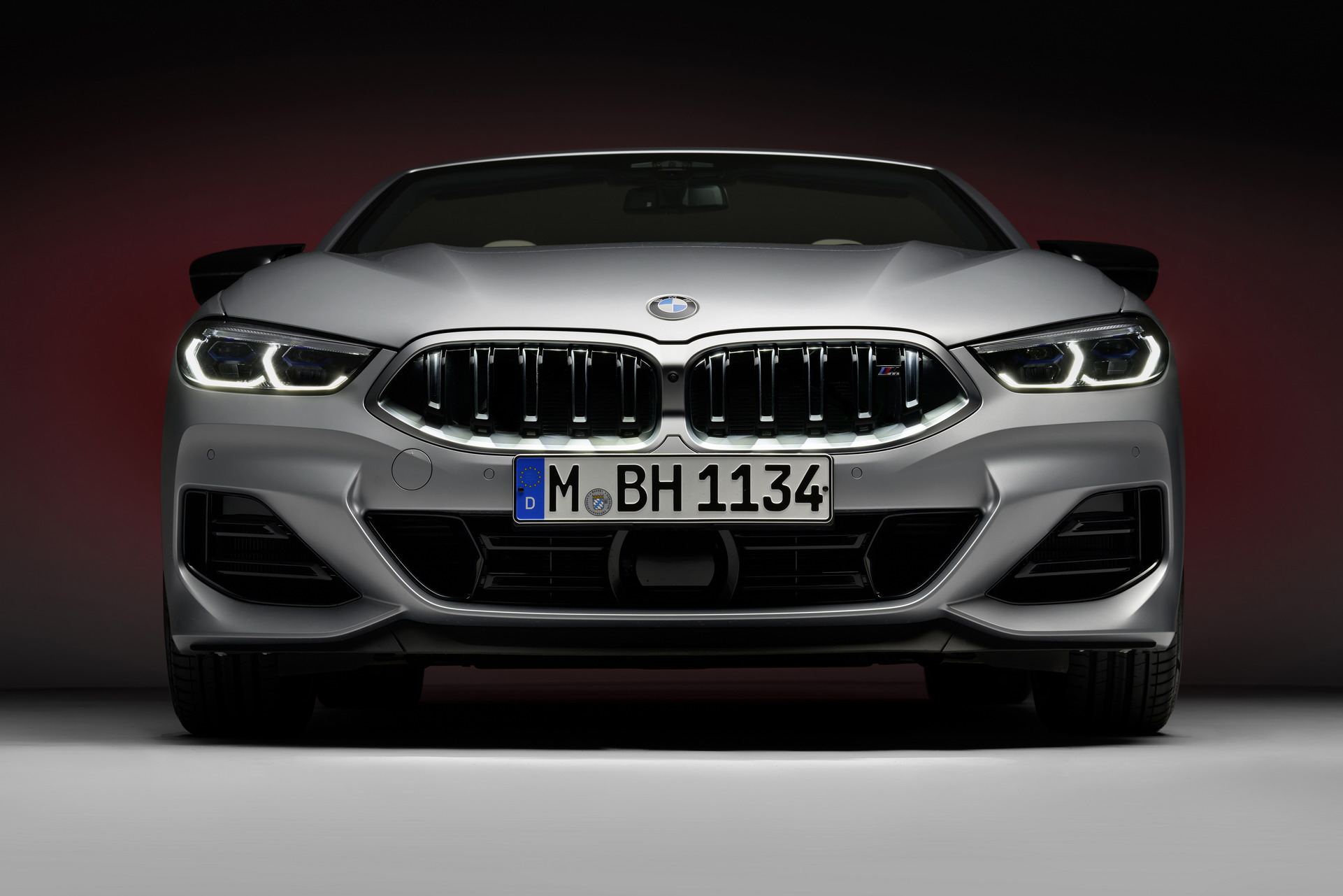 2023 BMW M8 And 8-Series Facelift Light Up With Glowing Grille And New Tech