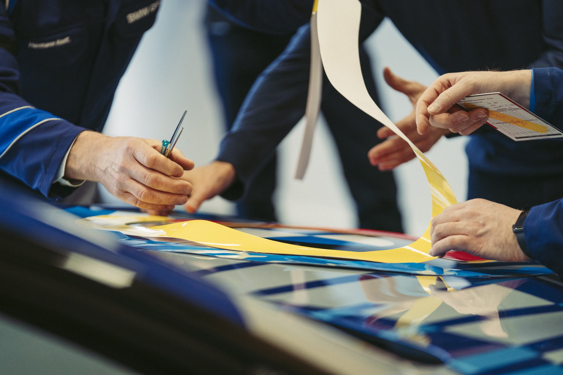 2023 BMW M8 And 8-Series Facelift Light Up With Glowing Grille And New Tech