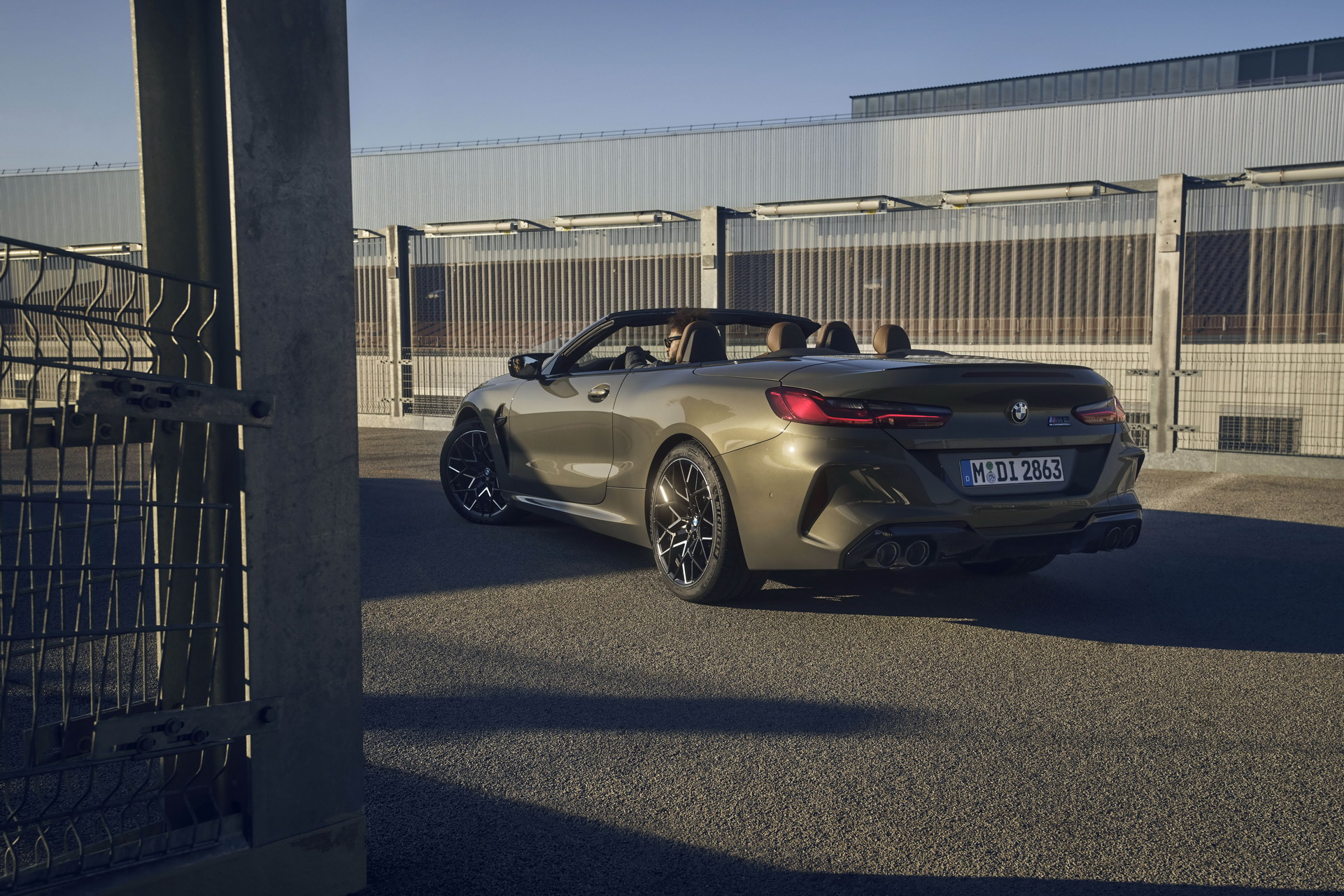 2023 BMW M8 And 8-Series Facelift Light Up With Glowing Grille And New Tech