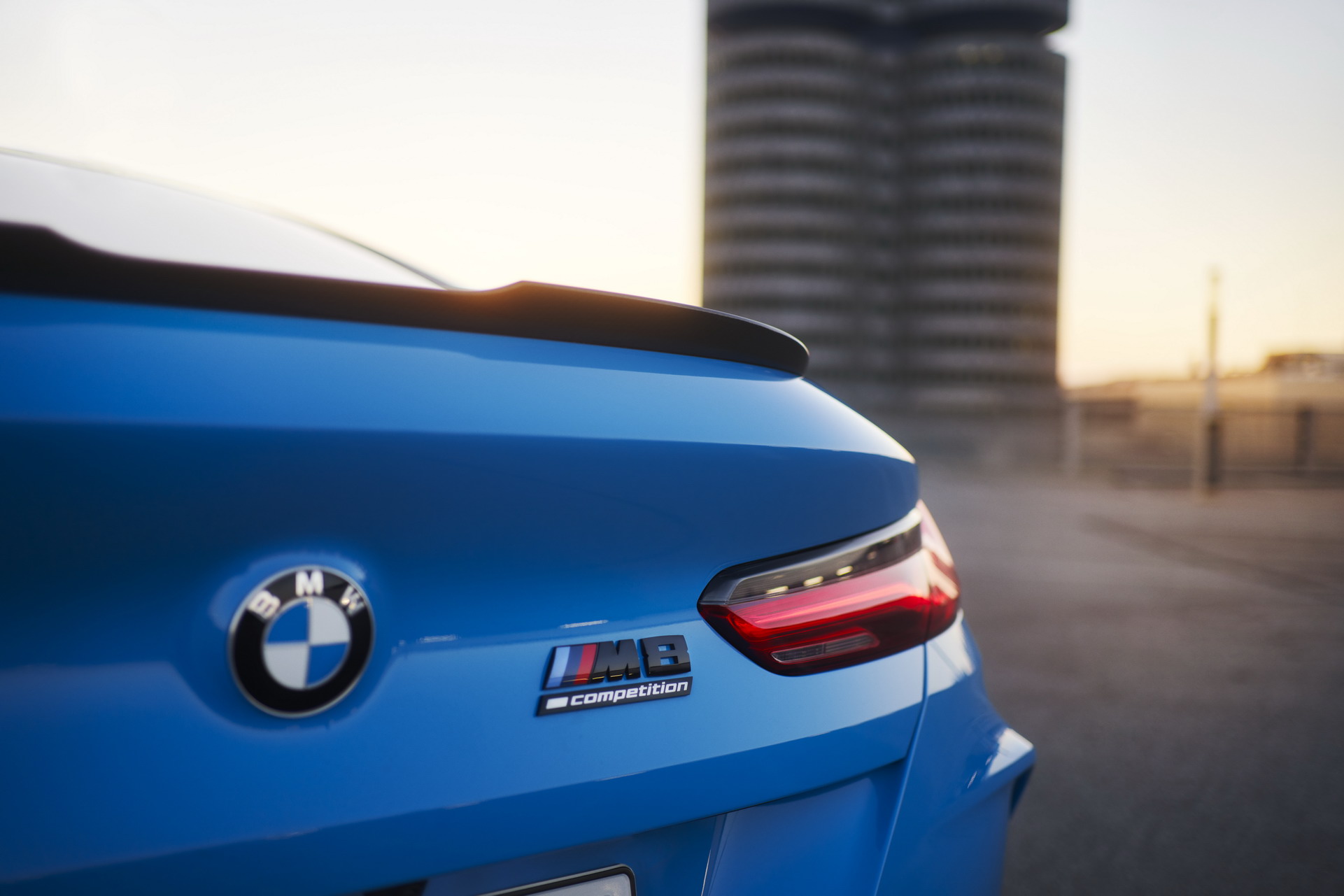 2023 BMW M8 And 8-Series Facelift Light Up With Glowing Grille And New Tech
