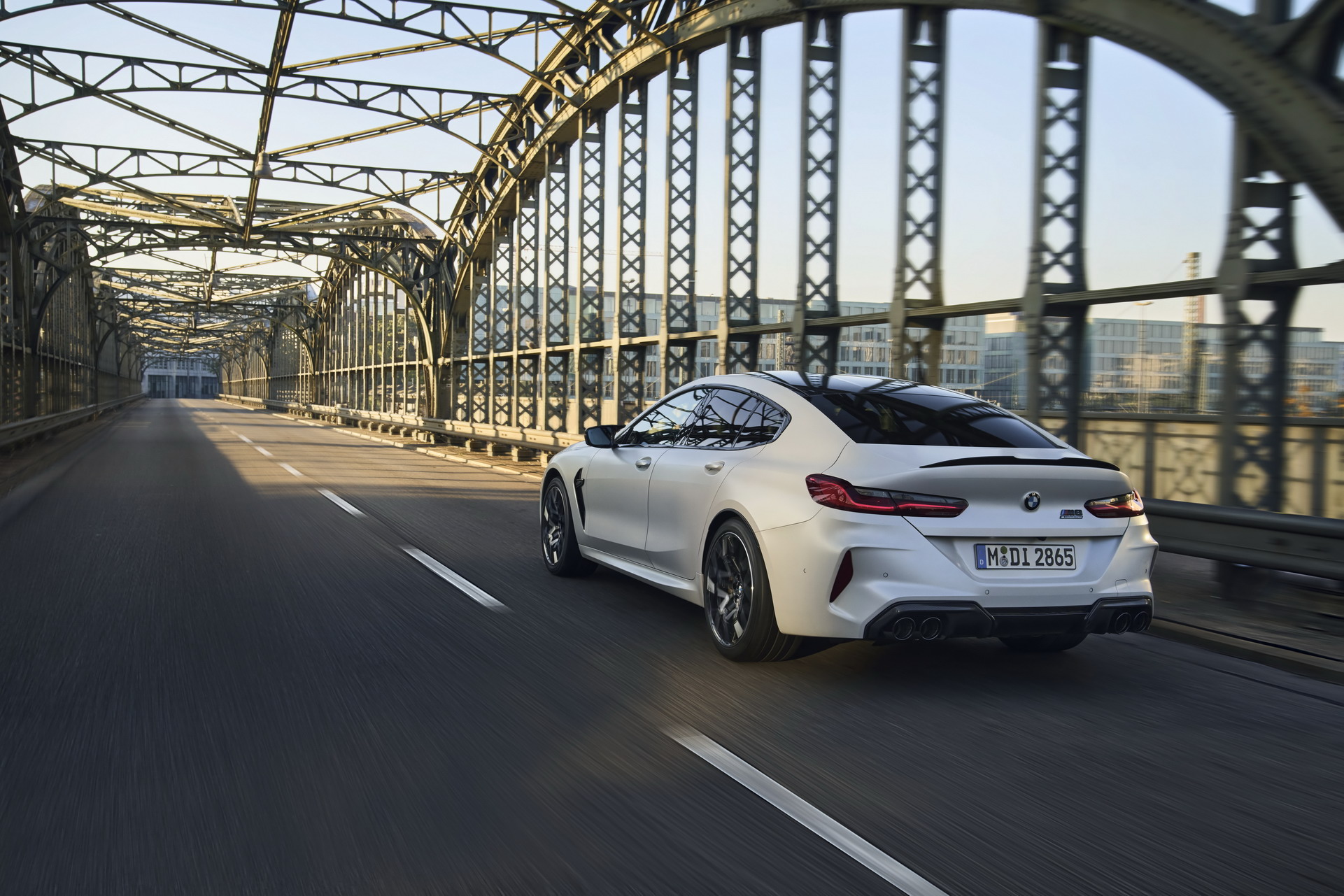 2023 BMW M8 And 8-Series Facelift Light Up With Glowing Grille And New Tech