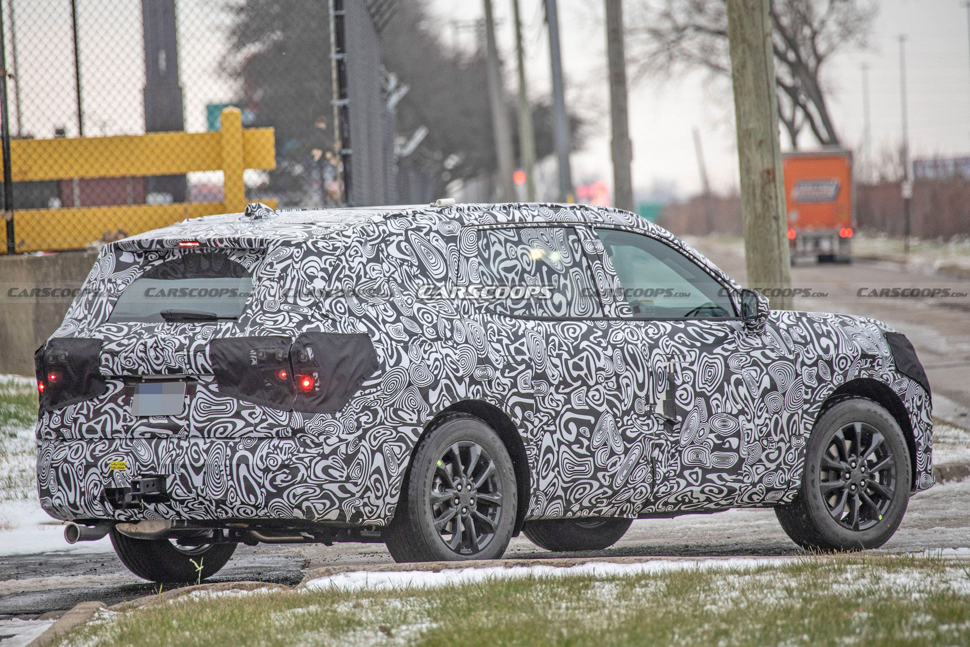 New Ford Crossover Spied, Might Be The Fusion Active