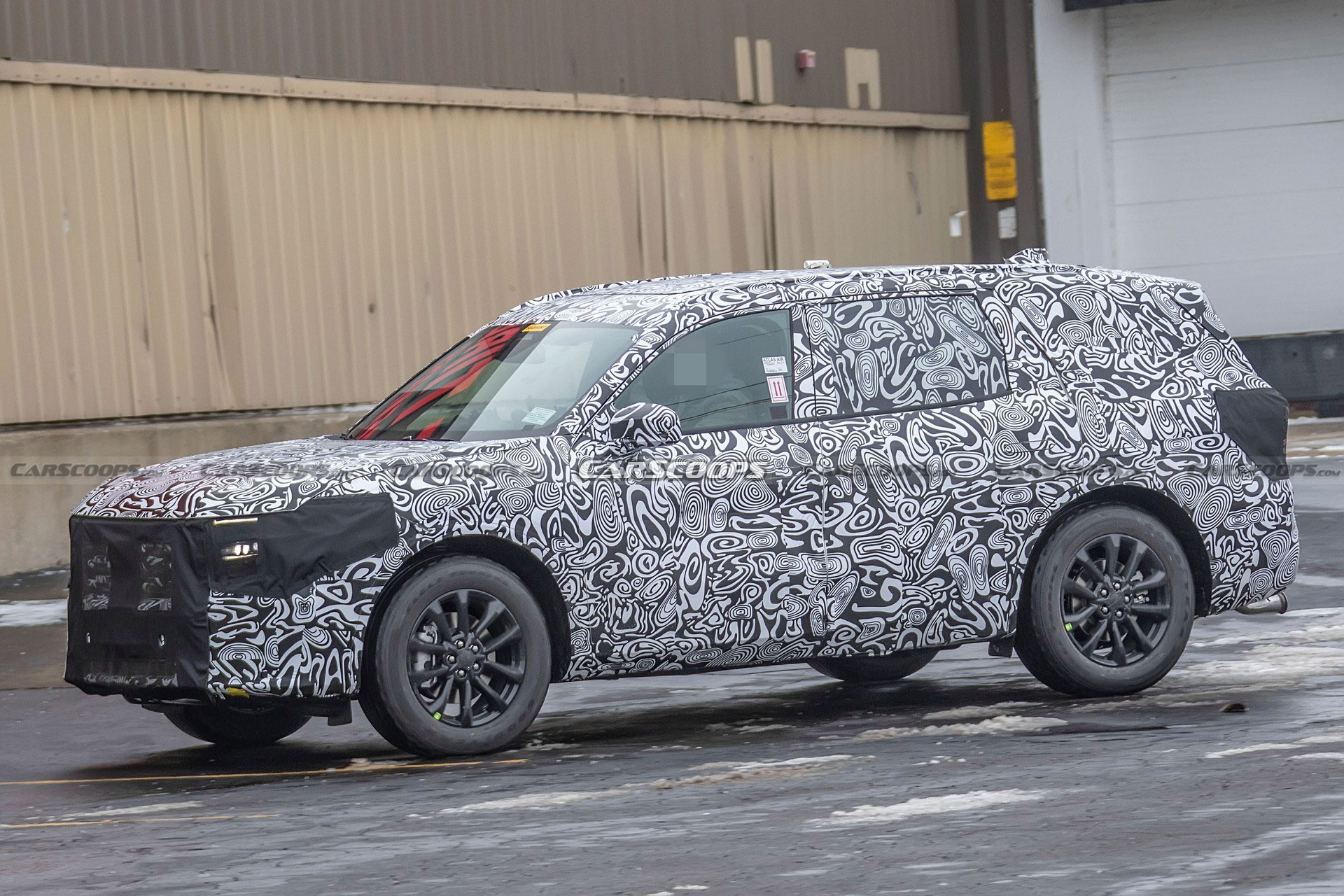 New Ford Crossover Spied, Might Be The Fusion Active