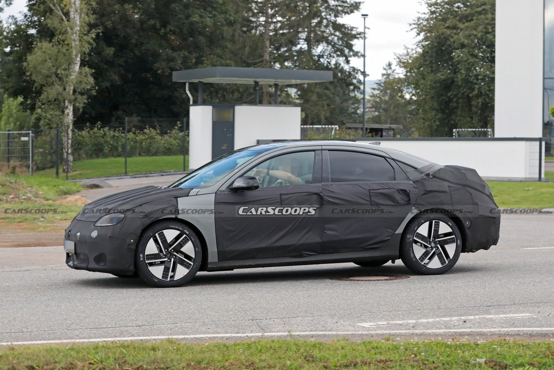 The 2023 Hyundai Ioniq 6 Is Shaping Up To Be An Electric Head Turner