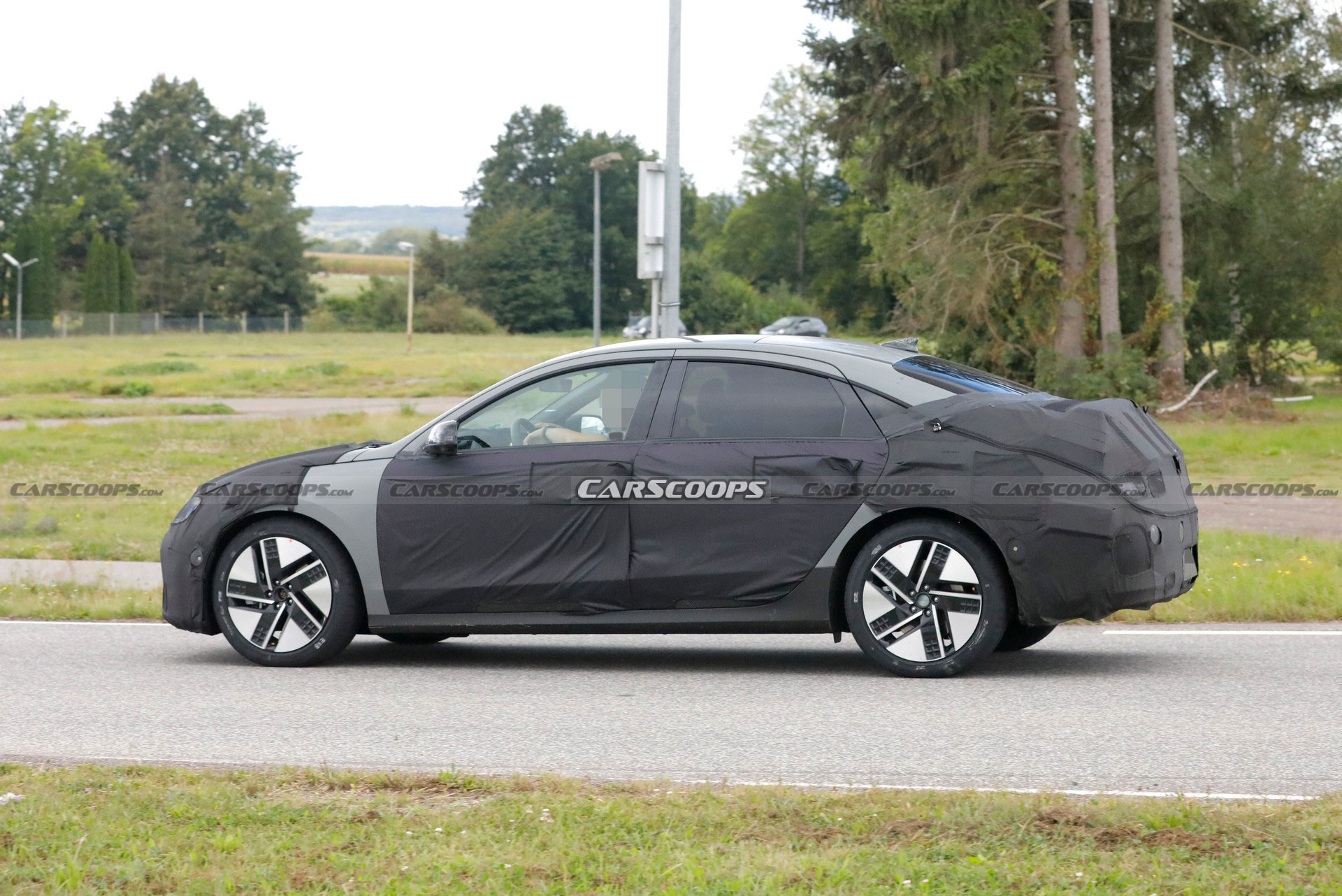 The 2023 Hyundai Ioniq 6 Is Shaping Up To Be An Electric Head Turner