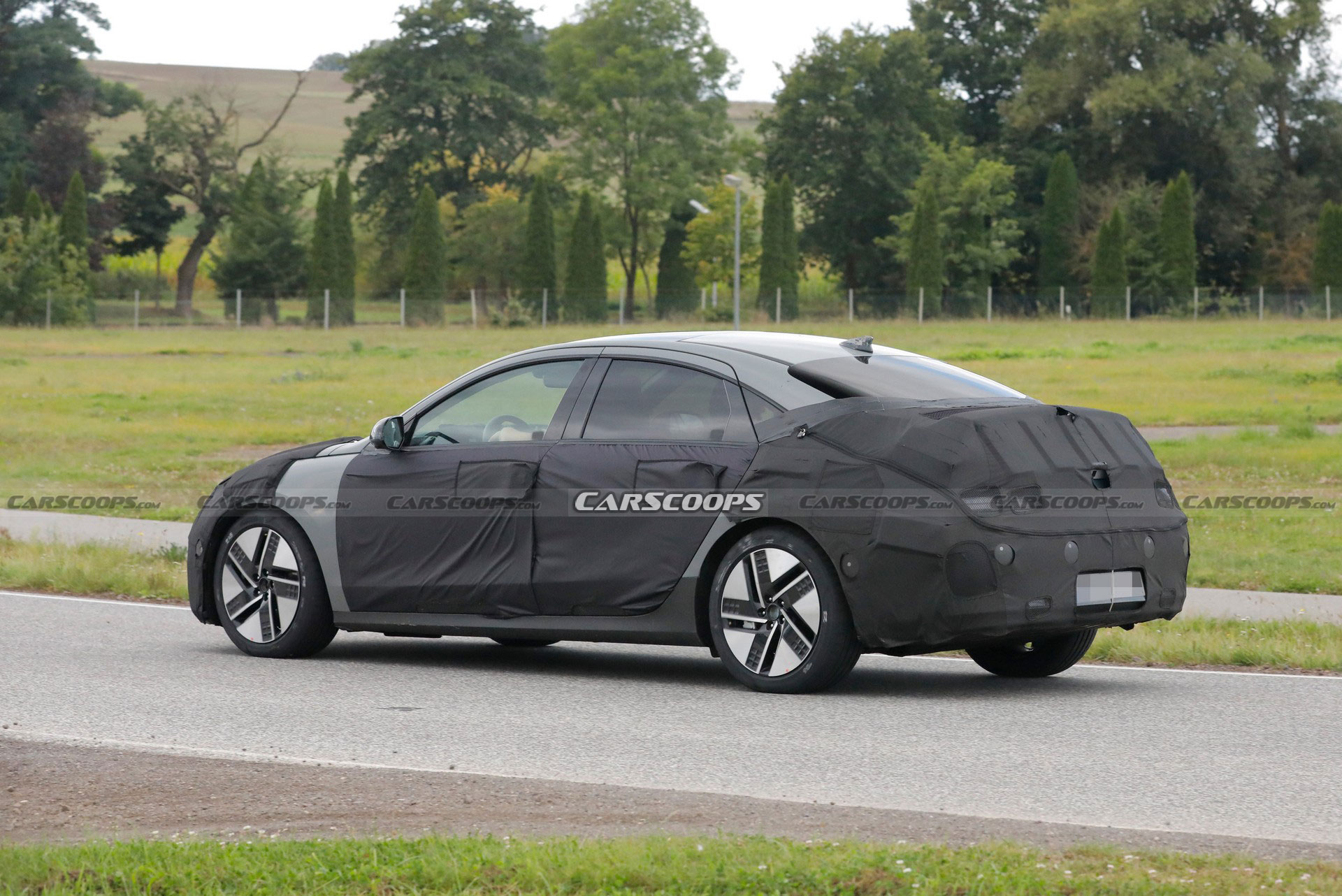 The 2023 Hyundai Ioniq 6 Is Shaping Up To Be An Electric Head Turner