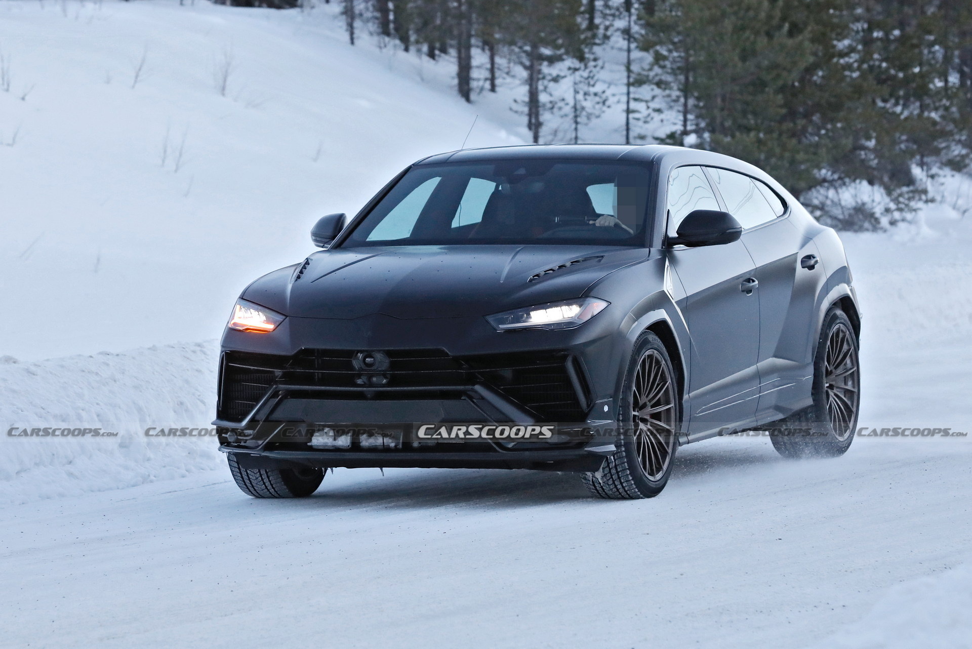 Matte Black 2023 Lamborghini Urus Evo Nabbed Without Camouflage