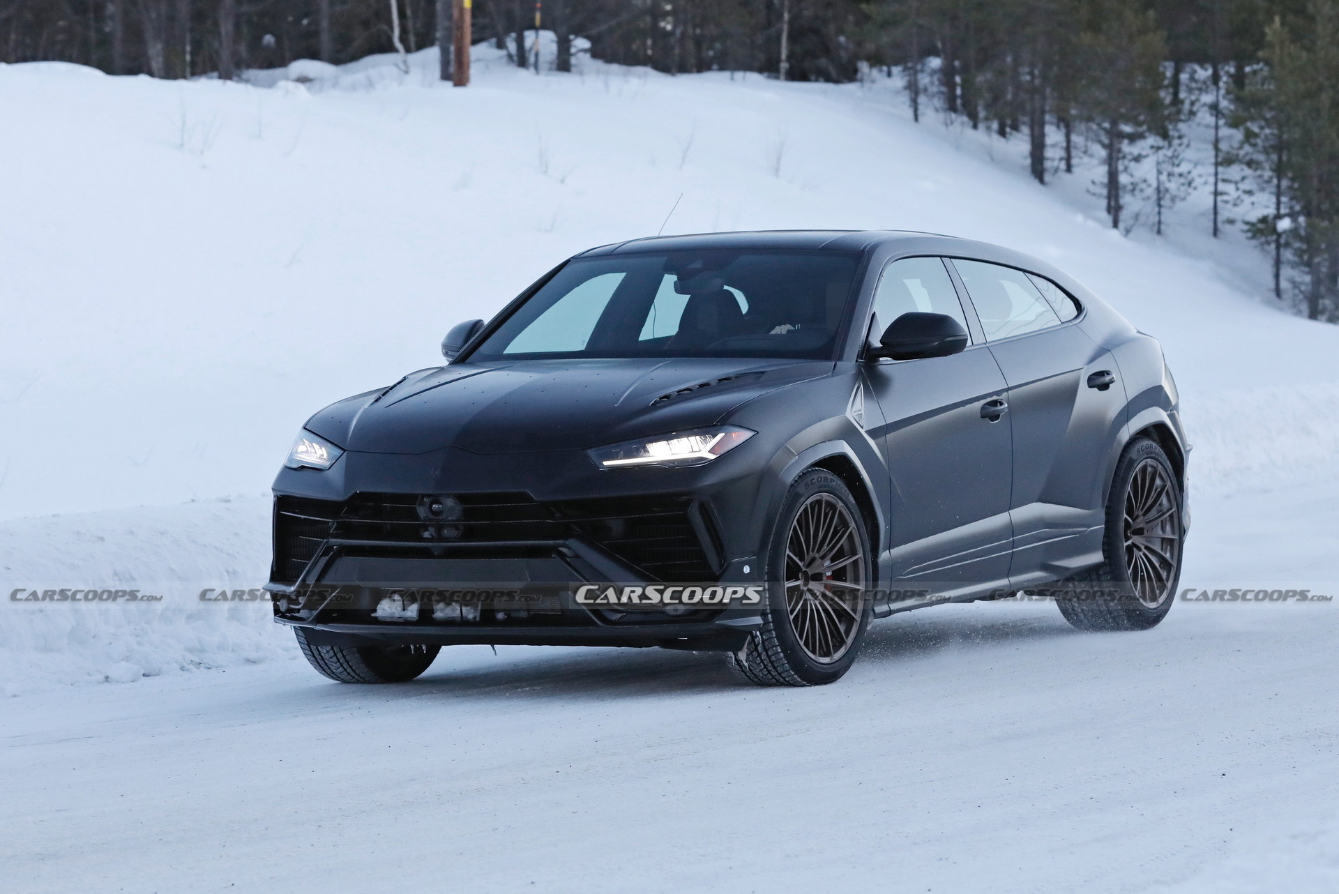 Matte Black 2023 Lamborghini Urus Evo Nabbed Without Camouflage