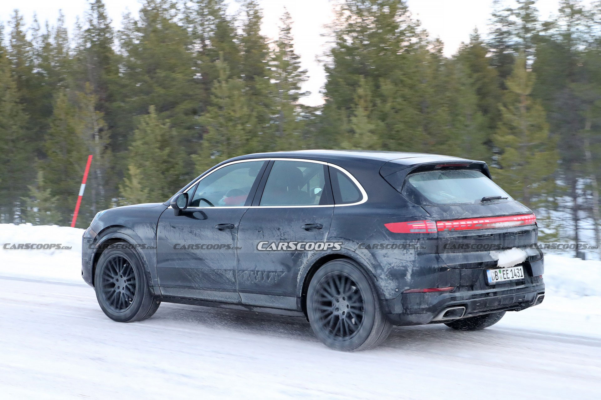 2023 Porsche Cayenne Spied Up Close, Facelifted Model Should Debut Later This Year