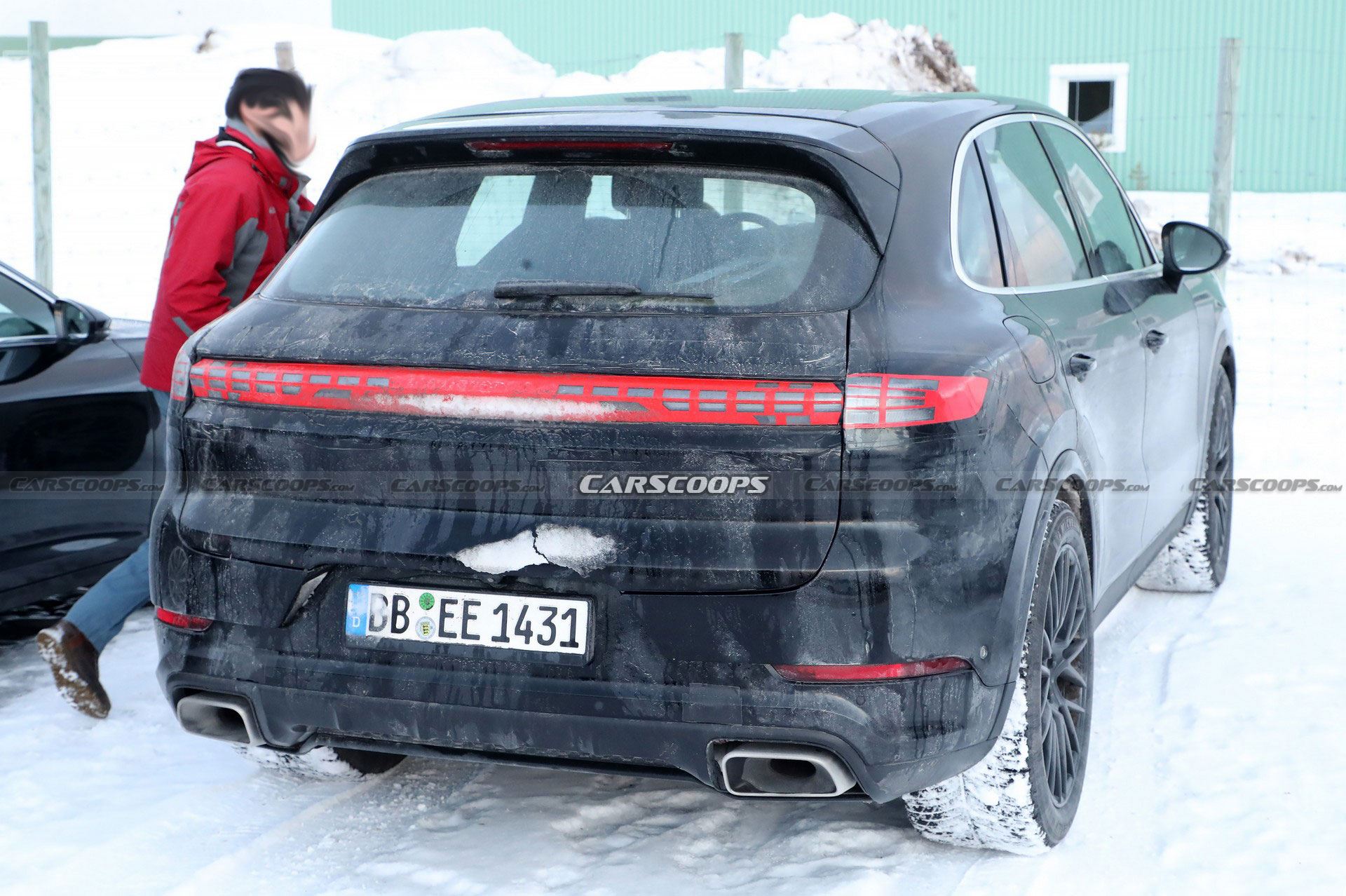 2023 Porsche Cayenne Spied Up Close, Facelifted Model Should Debut Later This Year