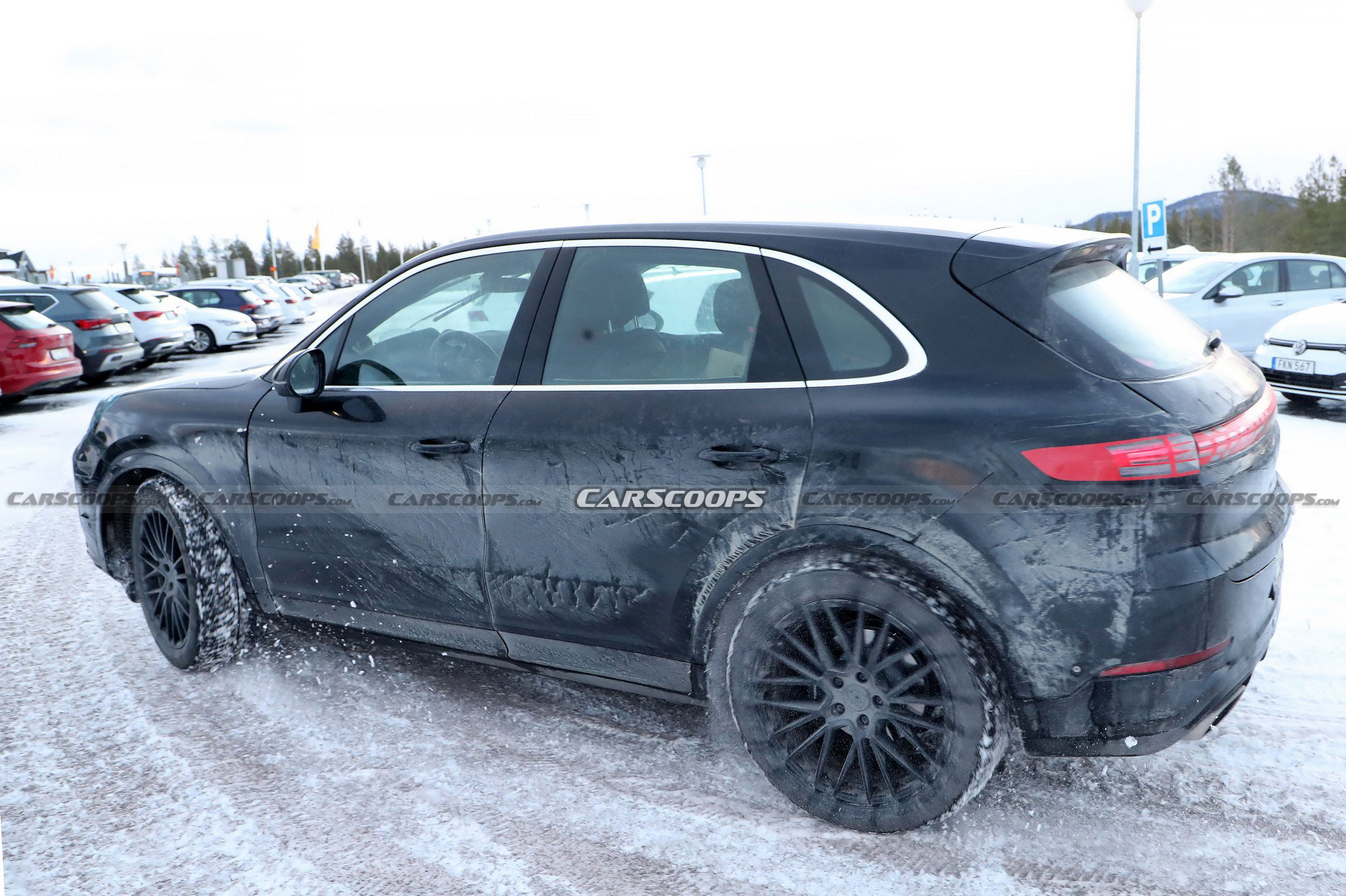 2023 Porsche Cayenne Spied Up Close, Facelifted Model Should Debut Later This Year