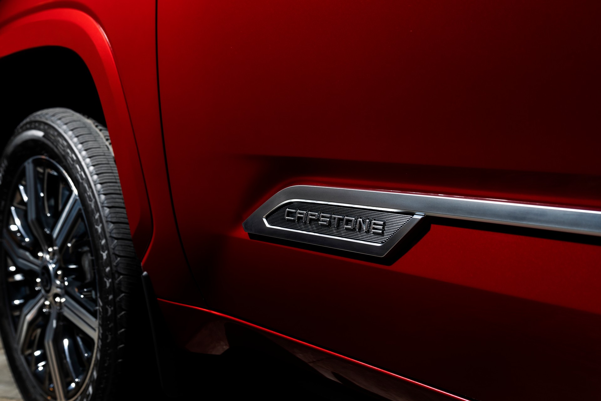 2023 Toyota Sequoia Debuts As A 437 HP Hybrid, Body-On-Frame 3-Row SUV