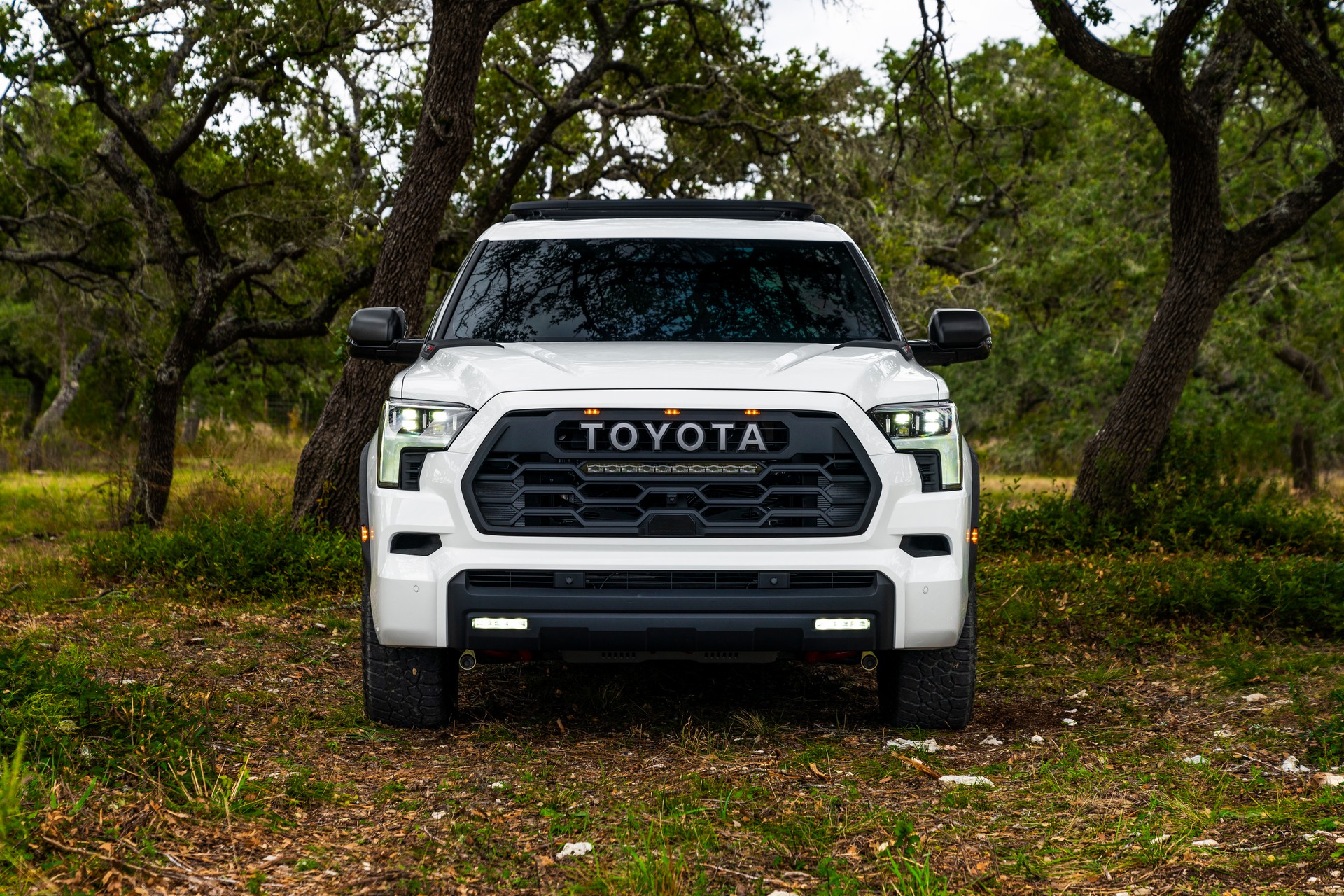 2023 Toyota Sequoia Debuts As A 437 HP Hybrid, Body-On-Frame 3-Row SUV