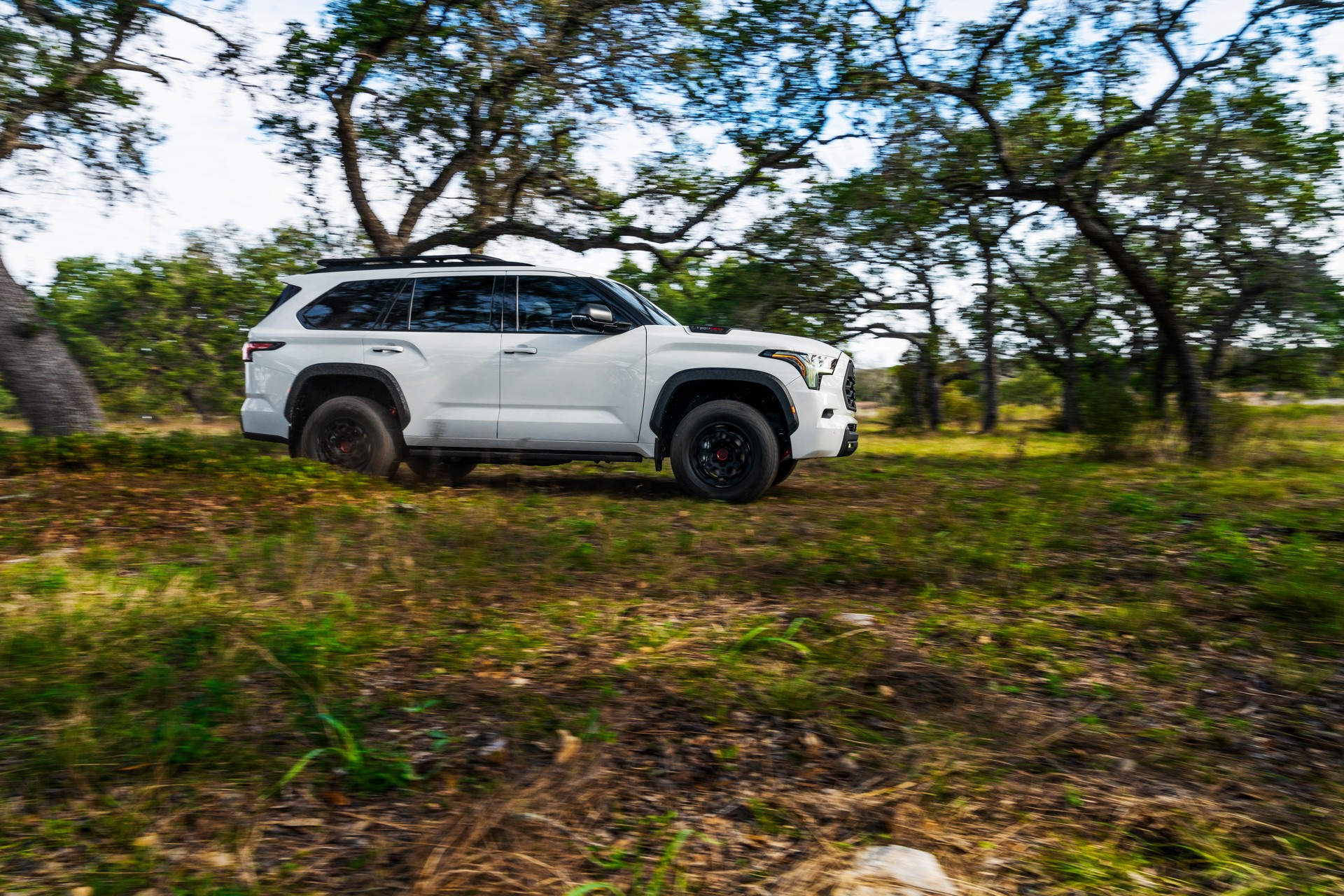 2023 Toyota Sequoia Debuts As A 437 HP Hybrid, Body-On-Frame 3-Row SUV