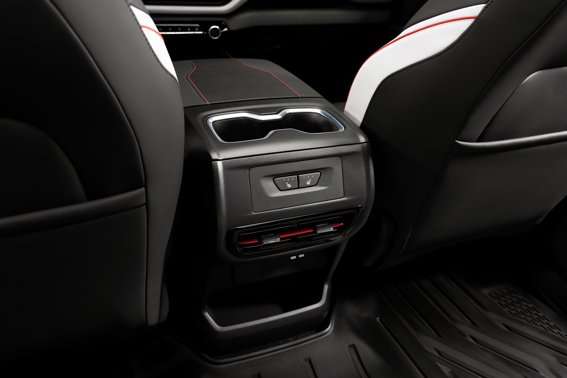 2024 Chevrolet Silverado EV Debuts With 664 HP, 400 Mile Range, And The Avalanche’s Midgate