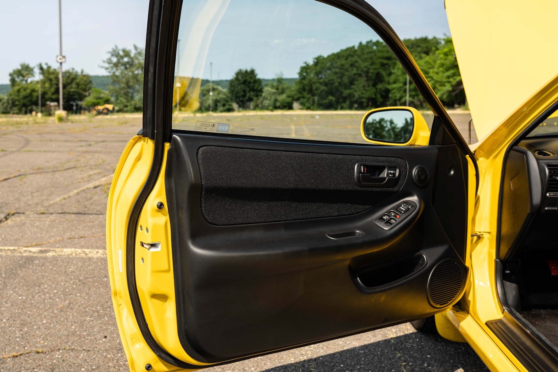 Have We Gone Mad? 7k-Mile 2000 Acura Integra Type R Bidding At $111,000 With 2 Days Left