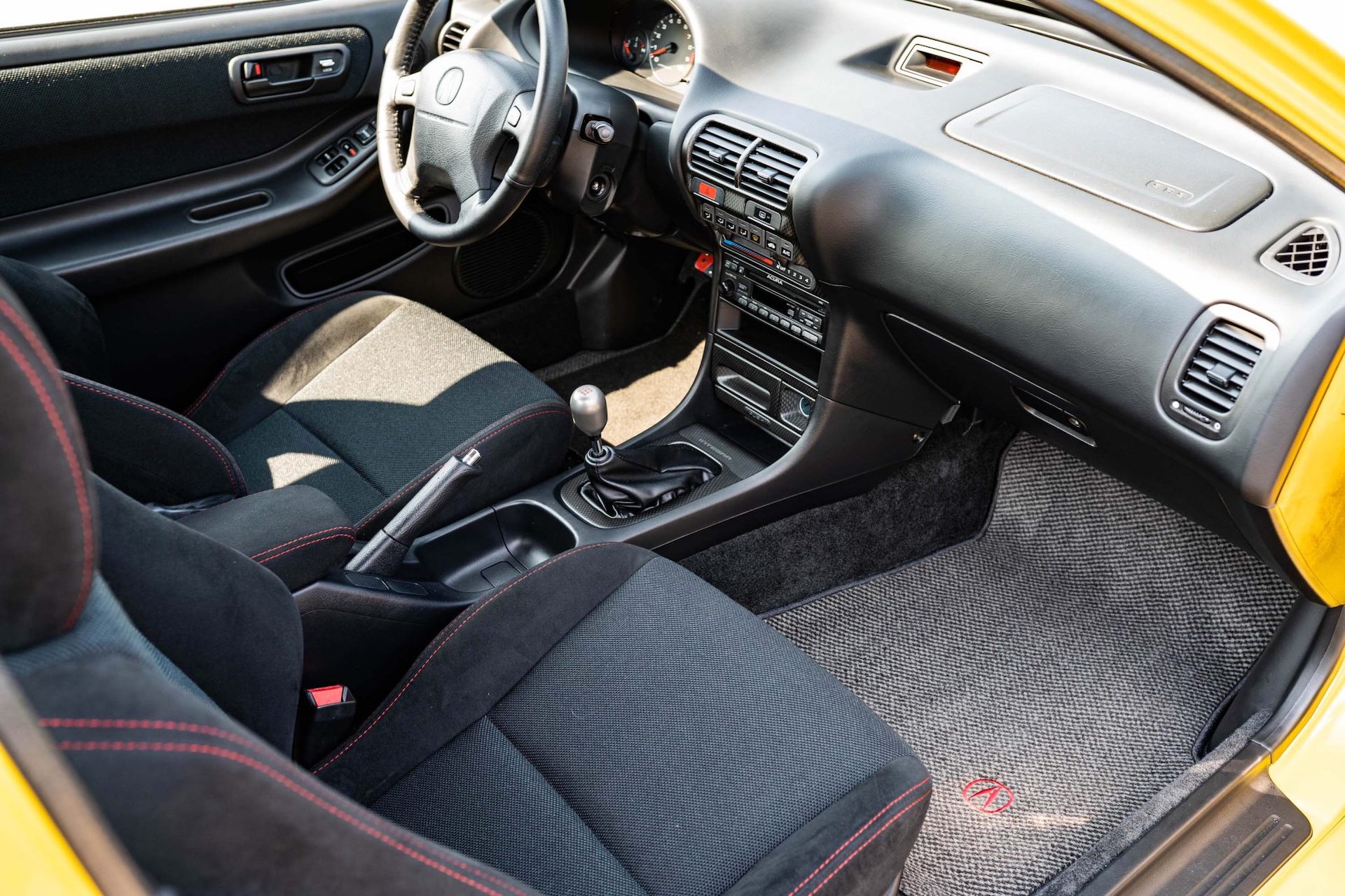 Have We Gone Mad? 7k-Mile 2000 Acura Integra Type R Bidding At $111,000 With 2 Days Left