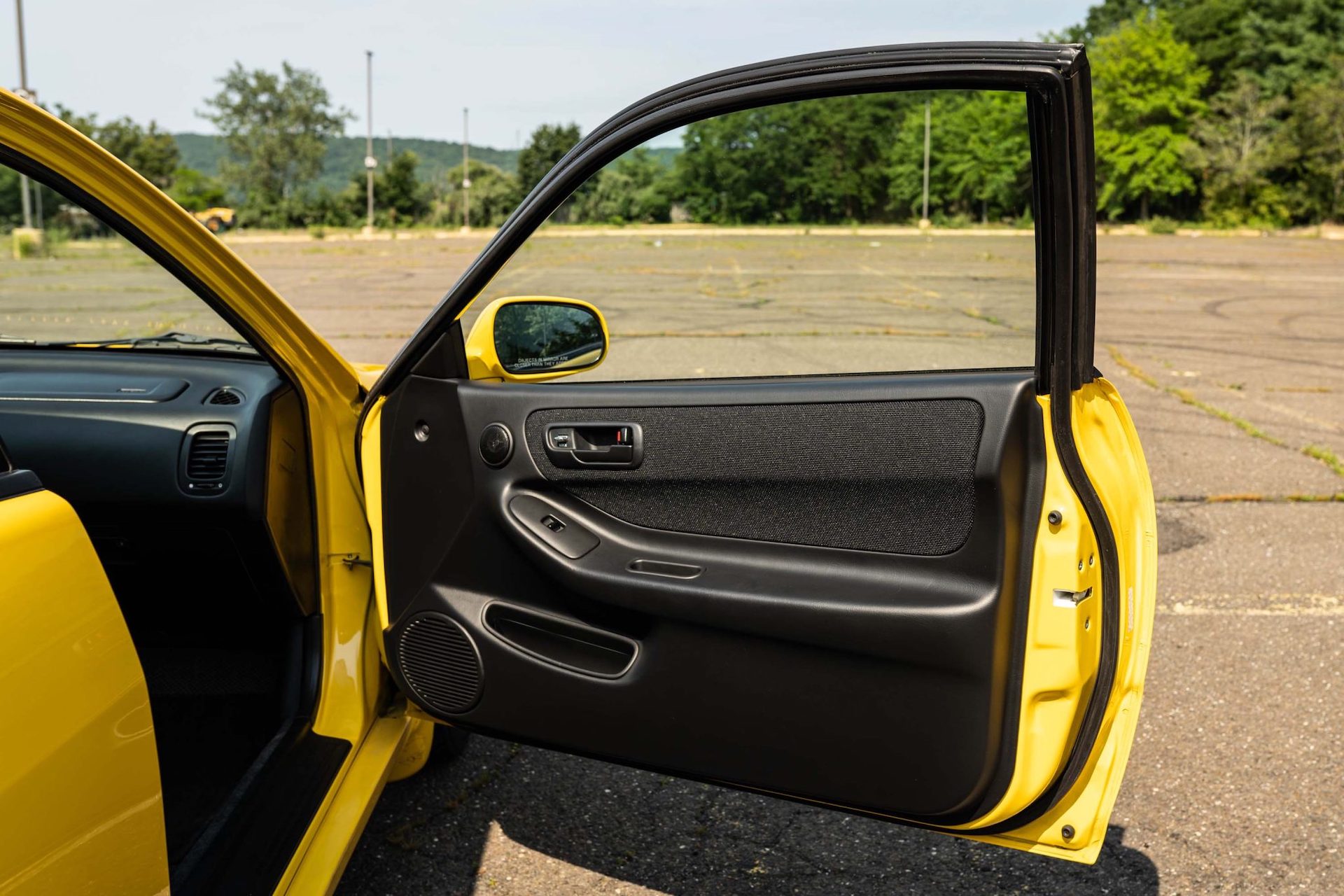 Have We Gone Mad? 7k-Mile 2000 Acura Integra Type R Bidding At $111,000 With 2 Days Left