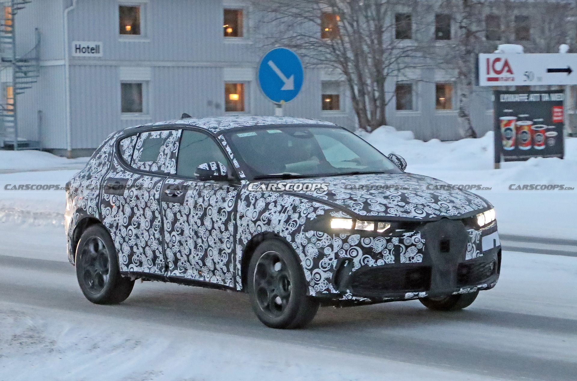 2023 Alfa Romeo Tonale Spied One Last Time Before February 8 Debut