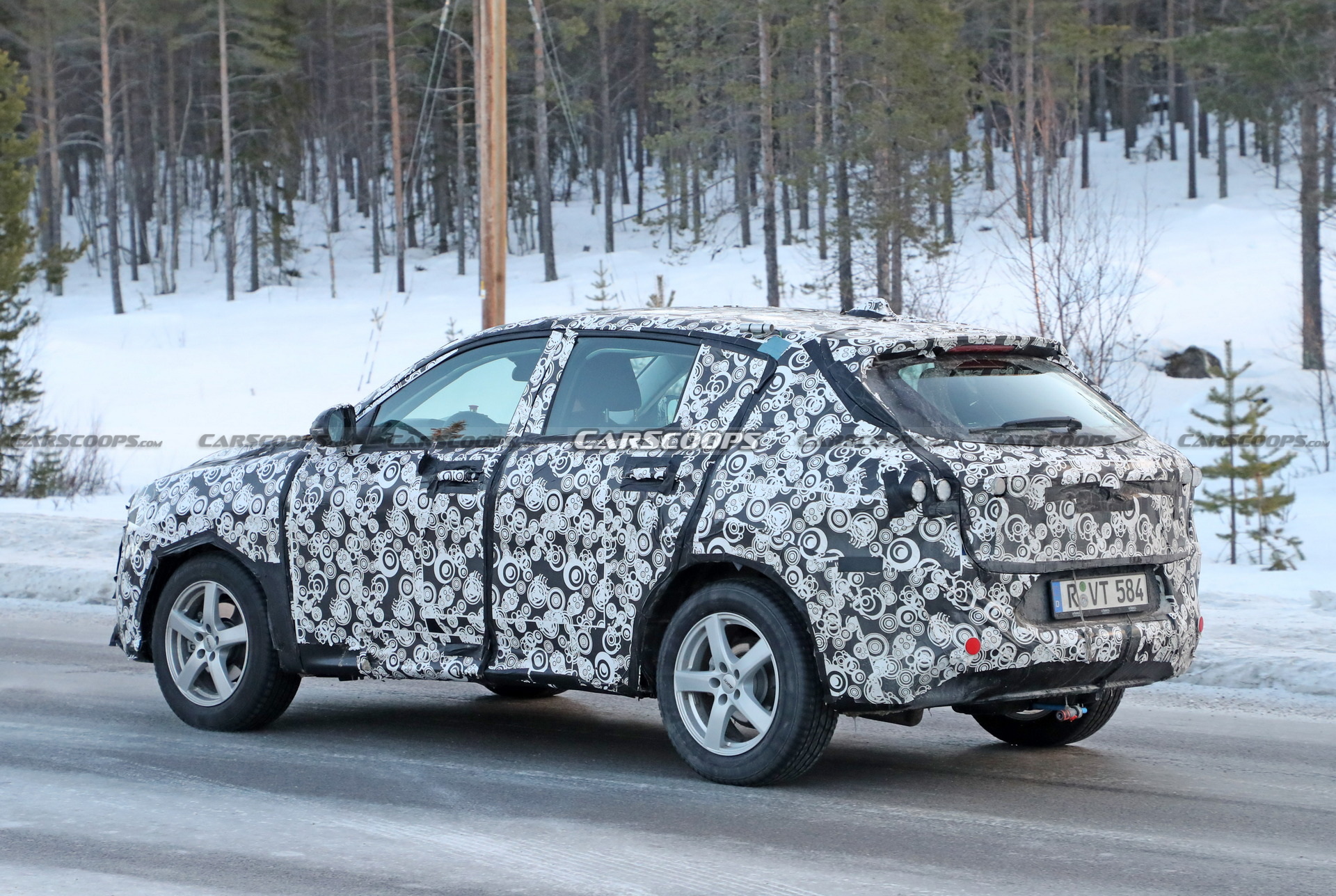 2023 Alfa Romeo Tonale Spied One Last Time Before February 8 Debut