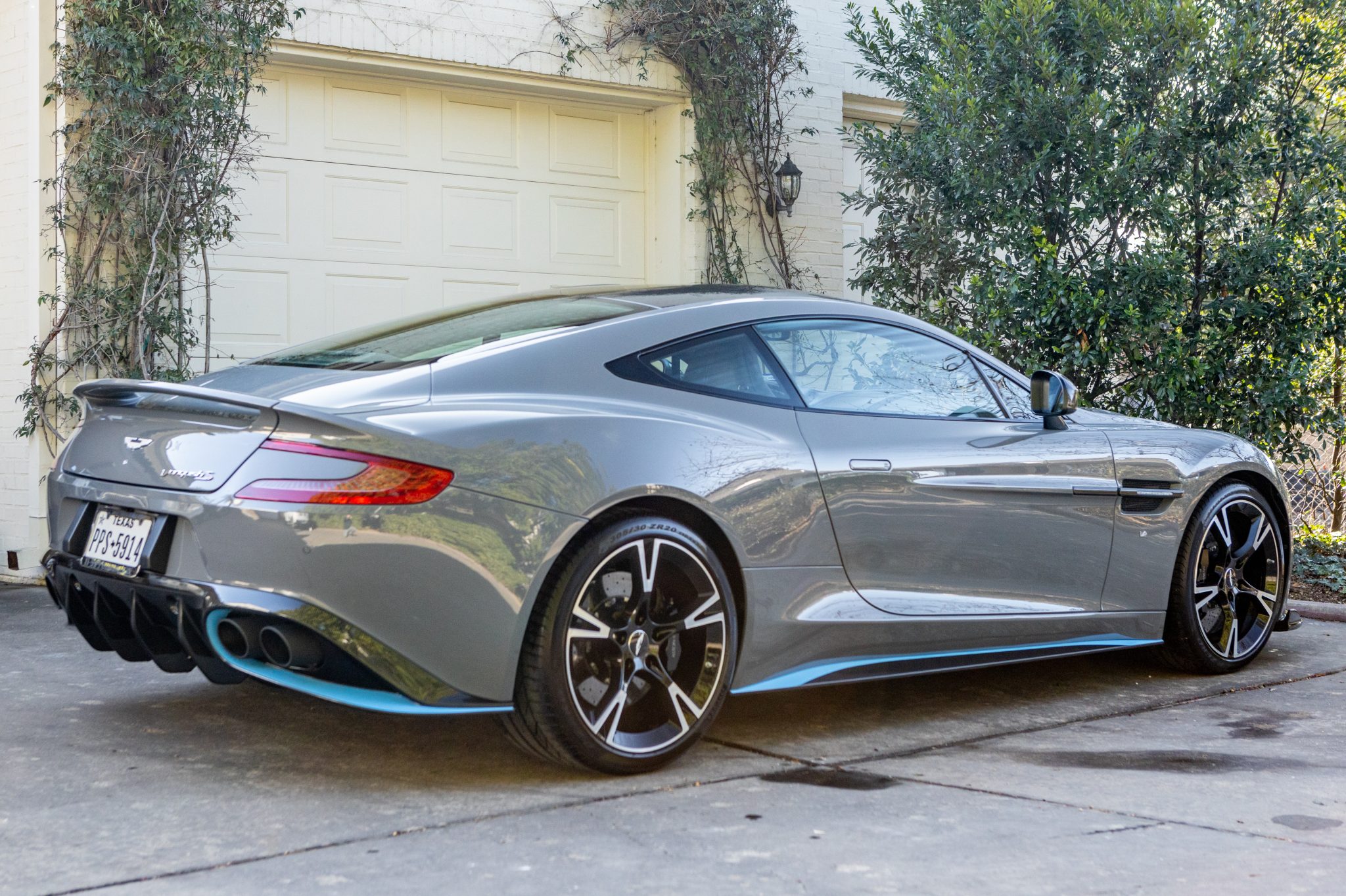 Cars Don’t Get Much More Beautiful Than A 2018 Aston Martin Vanquish S