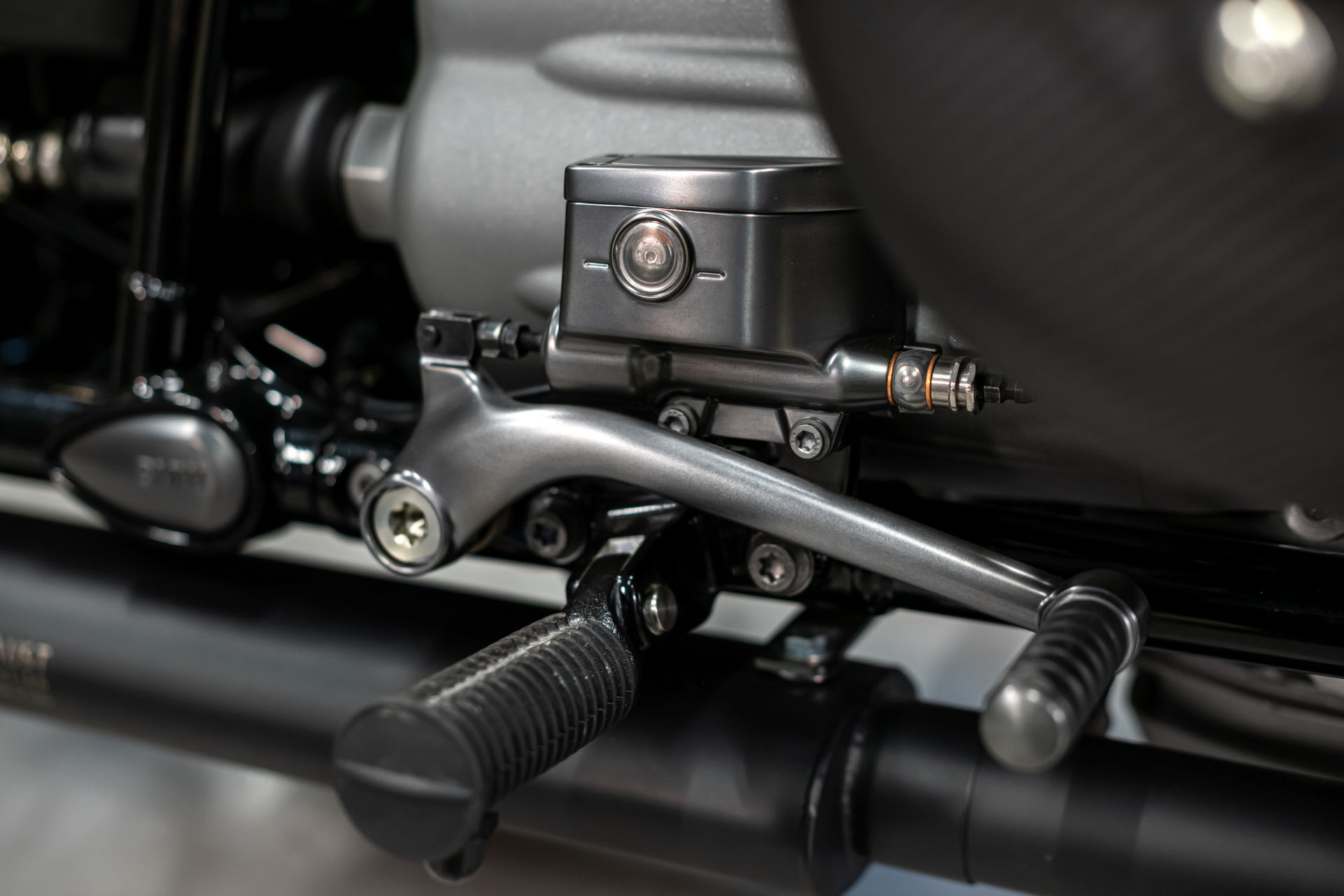 BMW Unveils Two Custom R 18s At Verona Motor Bike Expo