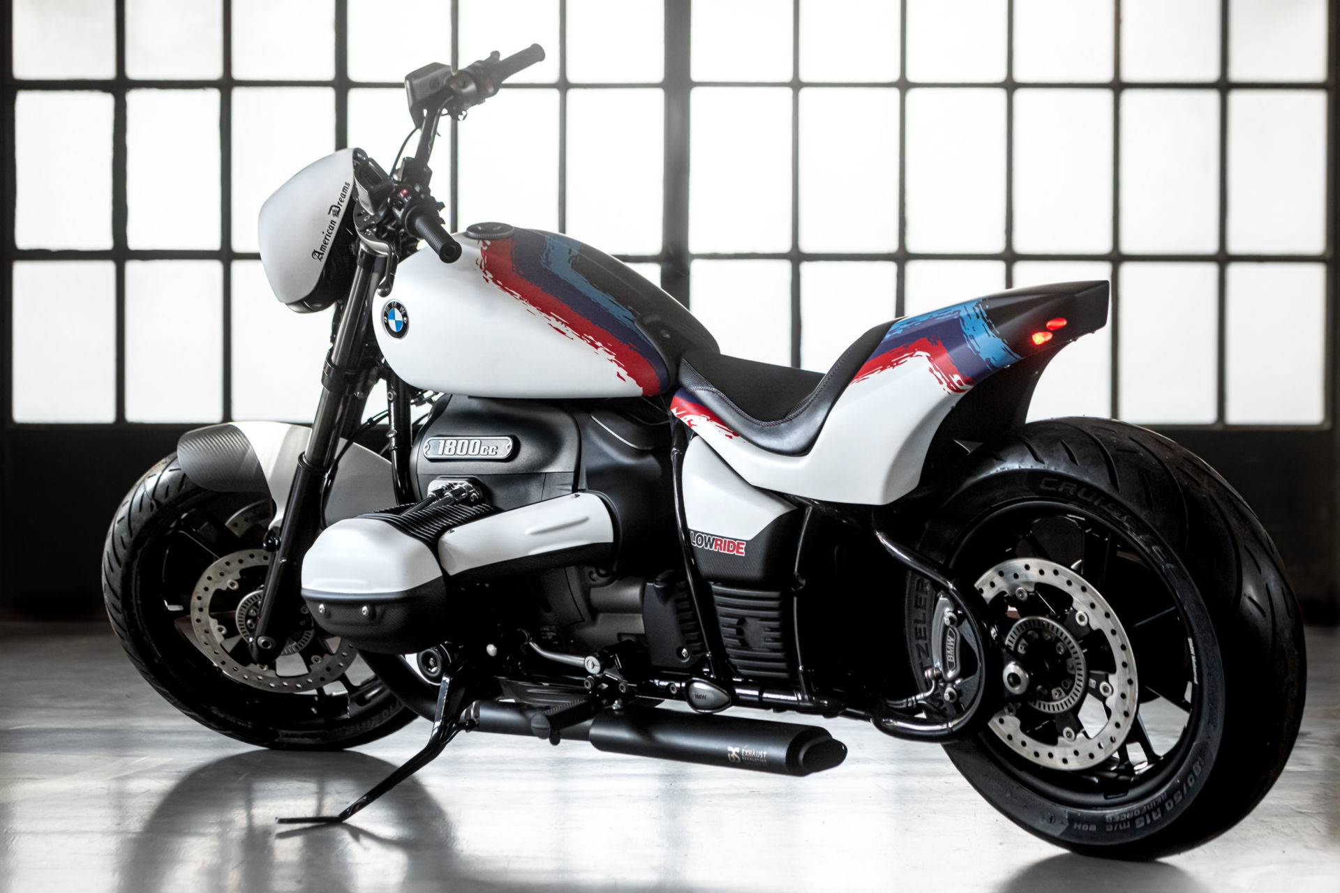 BMW Unveils Two Custom R 18s At Verona Motor Bike Expo