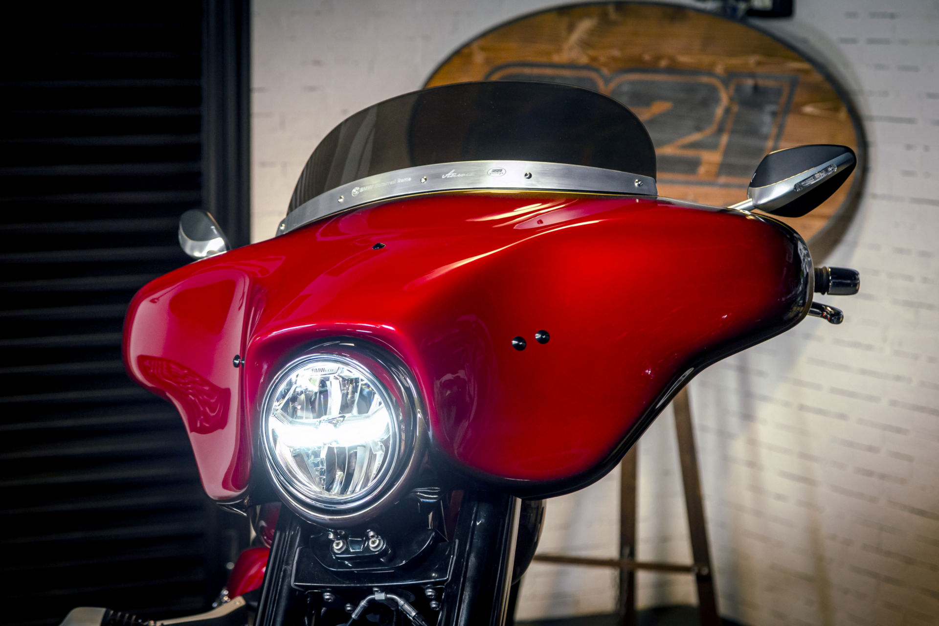 BMW Unveils Two Custom R 18s At Verona Motor Bike Expo