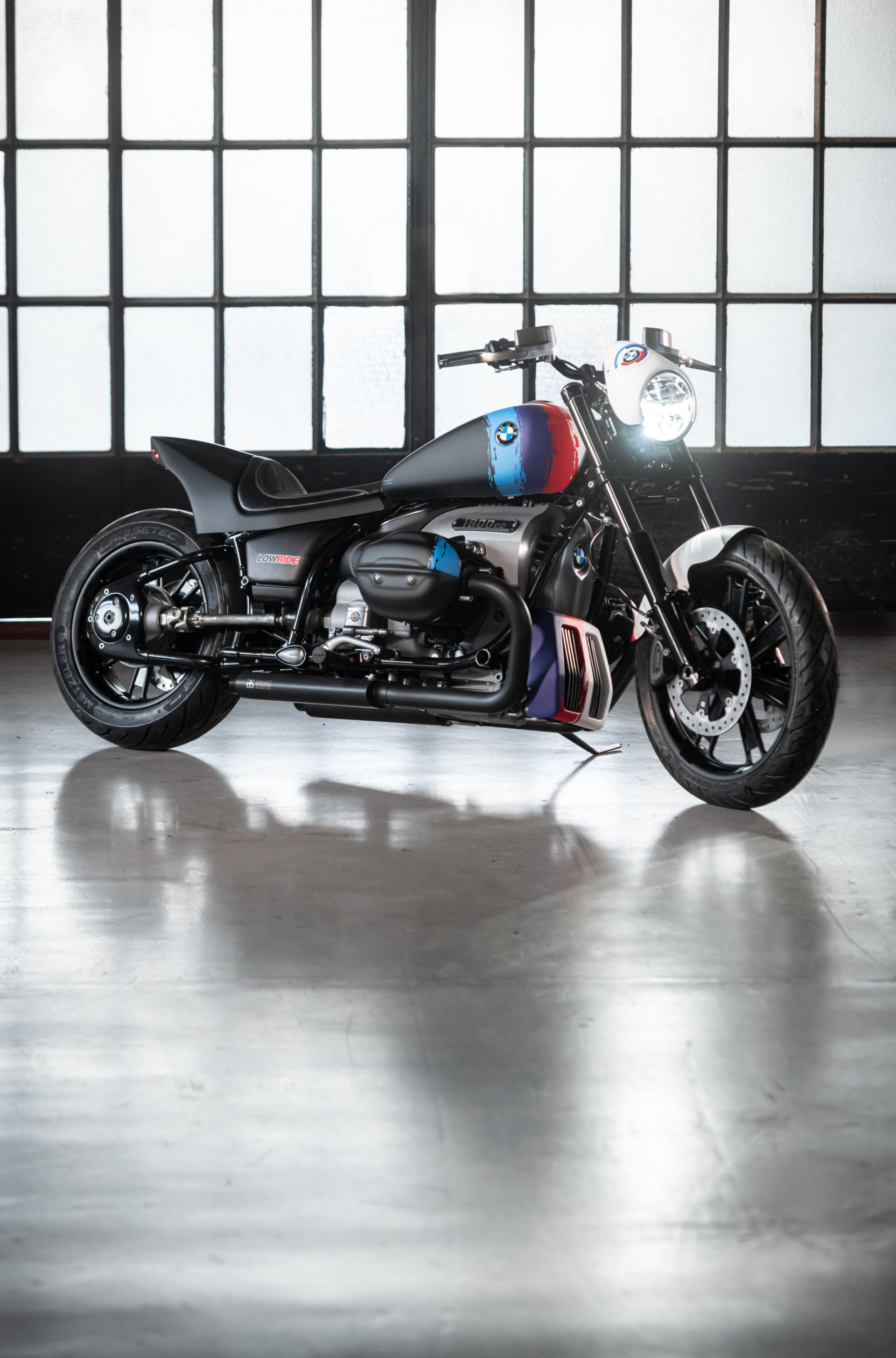 BMW Unveils Two Custom R 18s At Verona Motor Bike Expo