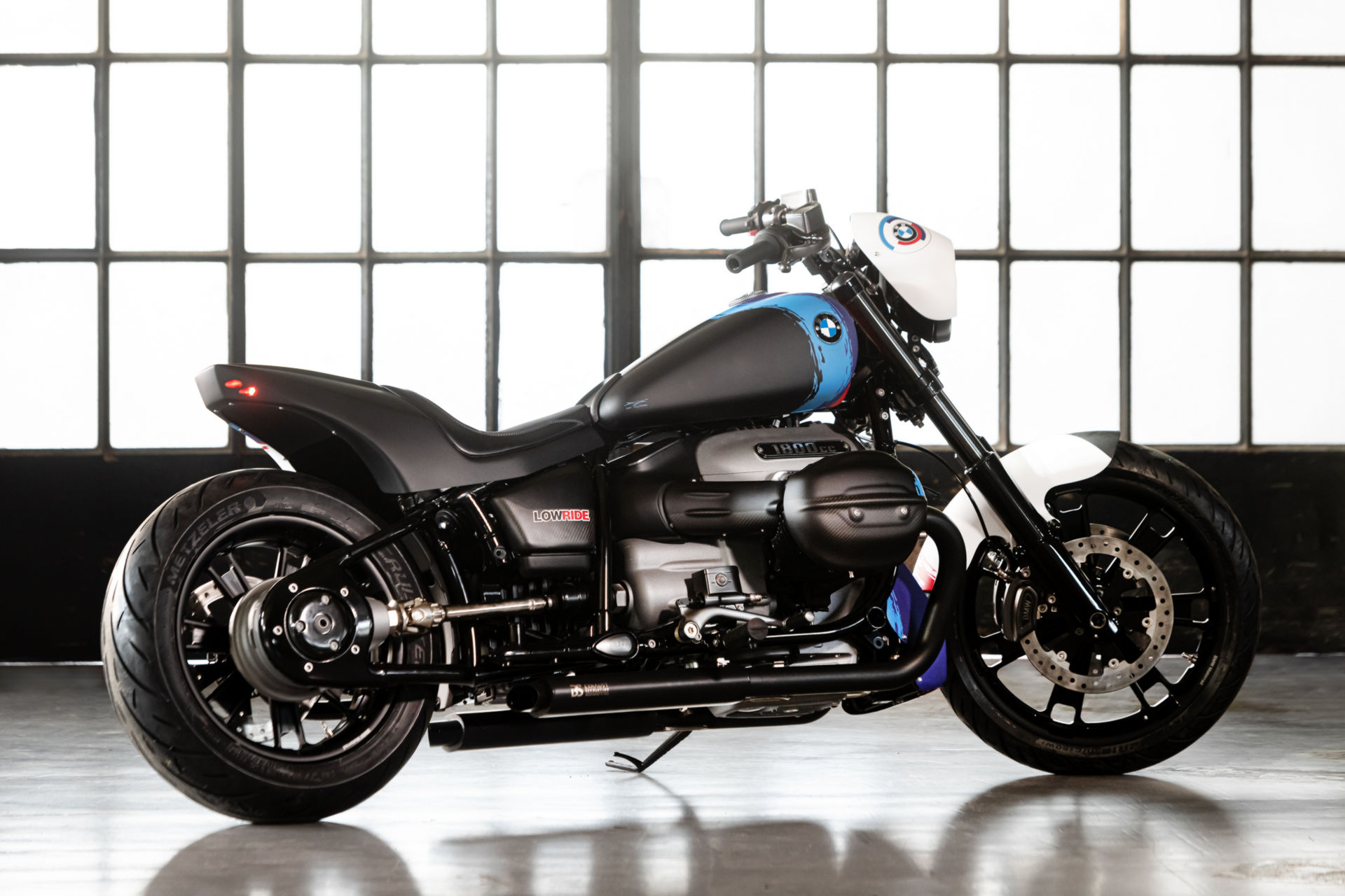 BMW Unveils Two Custom R 18s At Verona Motor Bike Expo