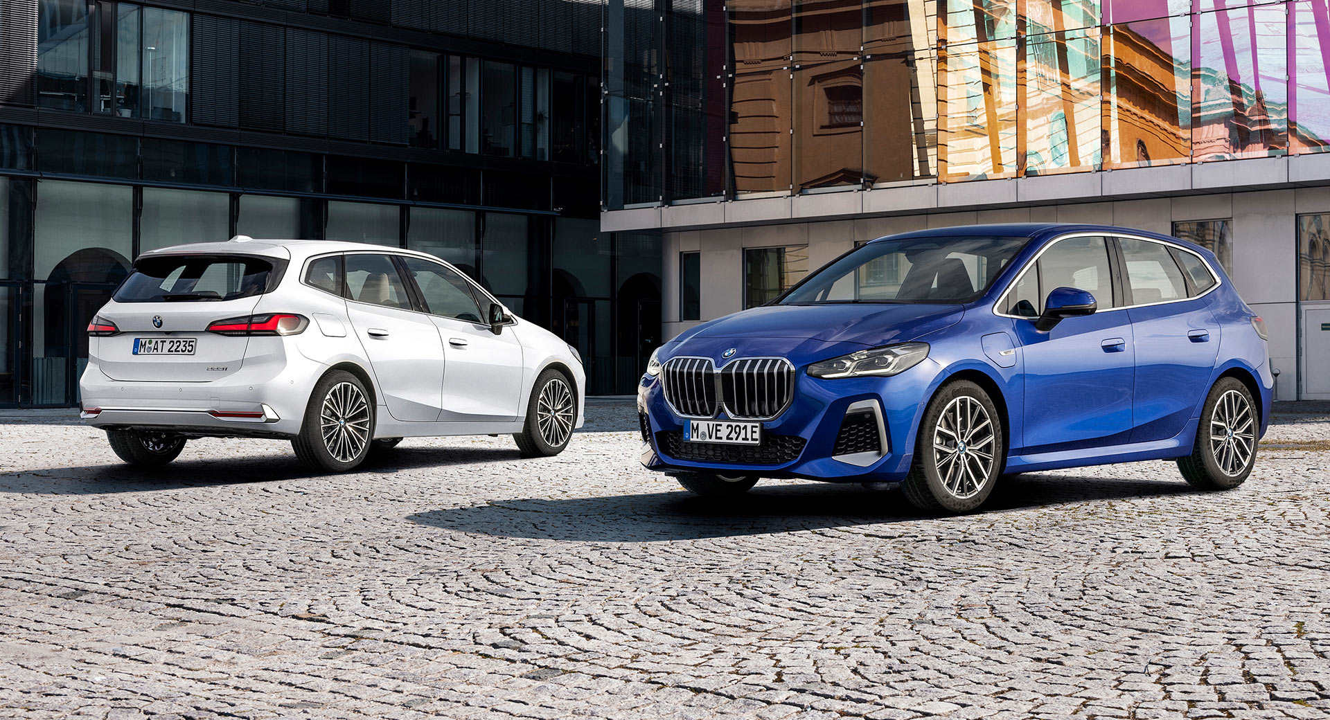 BMW Introduces New Engine, Paint, And Interior Options For 2022 - Vimarsana News