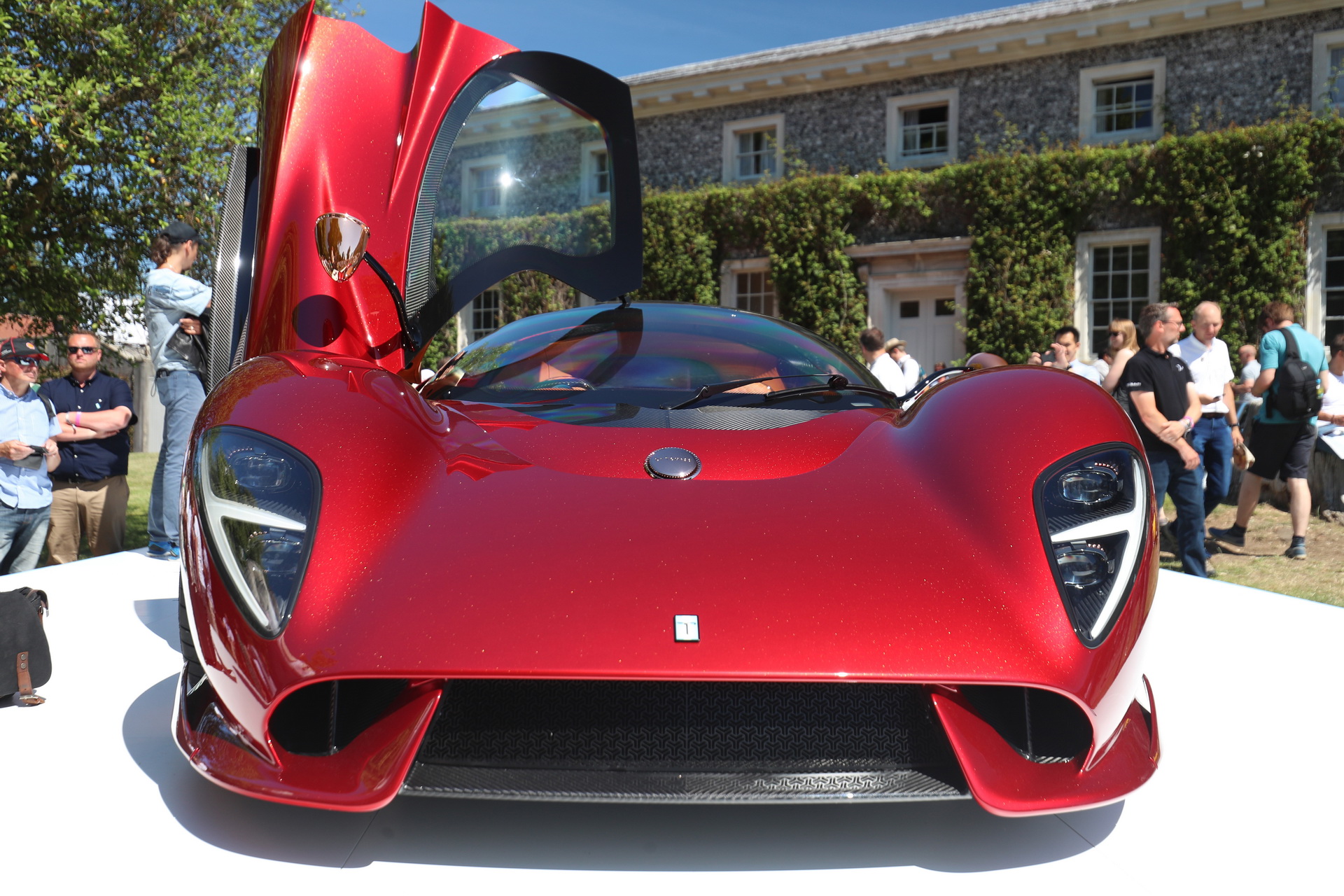 De Tomaso P72 Closer To Production Thanks To New Nurburgring Production Facility