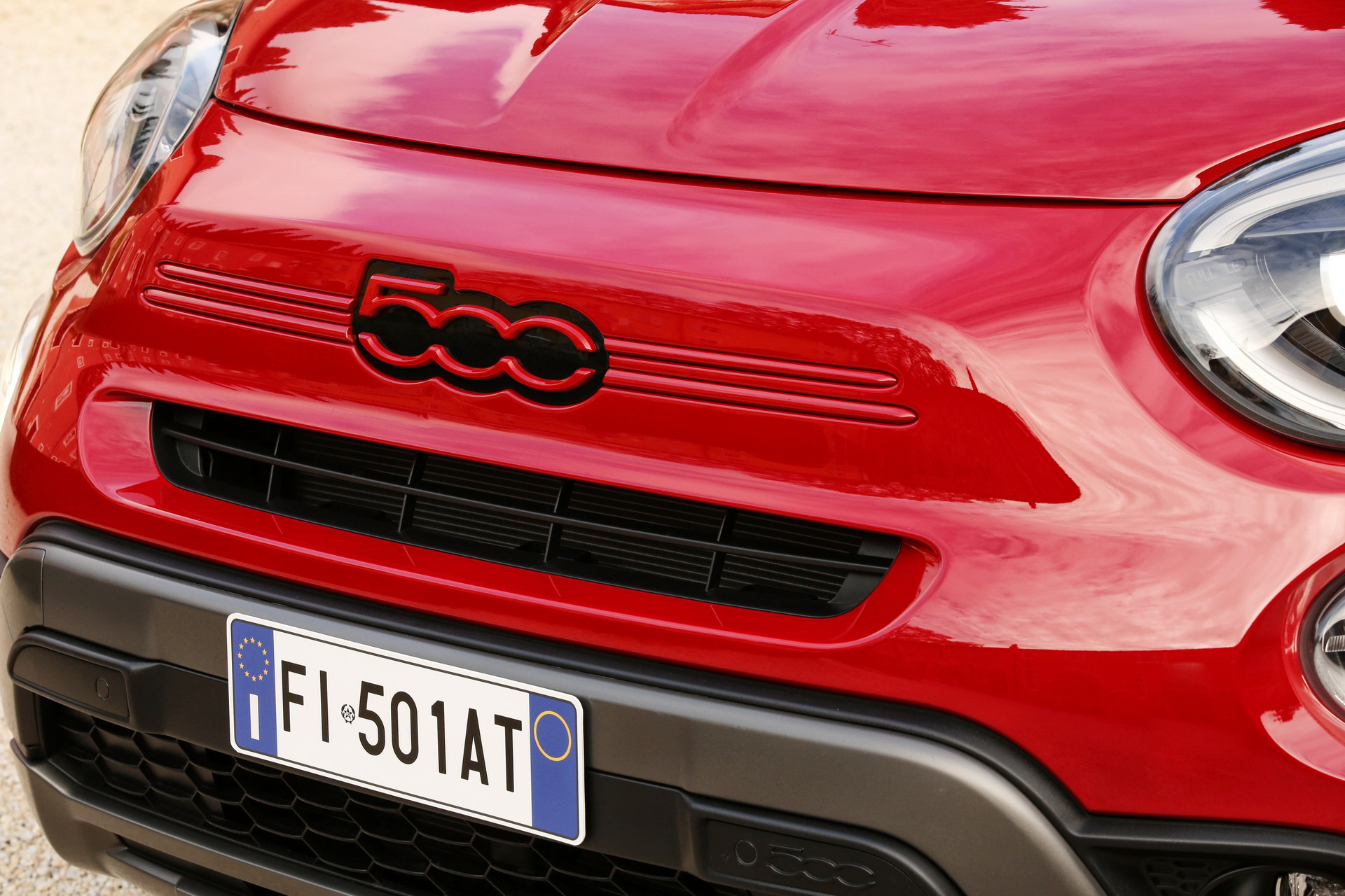 Fiat Debuts 500 RED With A Sanitizing Glovebox And UV-C Lamp, New Tipo Cross SW And More For 2022