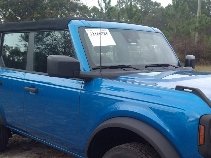 Want A 2021 Ford Bronco Quickly? Then Check These Two Lightly Damaged Models
