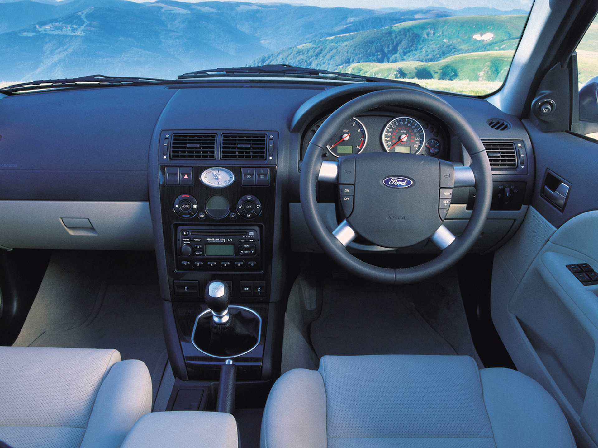 The interior of my father's Ford Mondeo Ghia MK3 Sedan. Production Year:  2004 : r/Ford