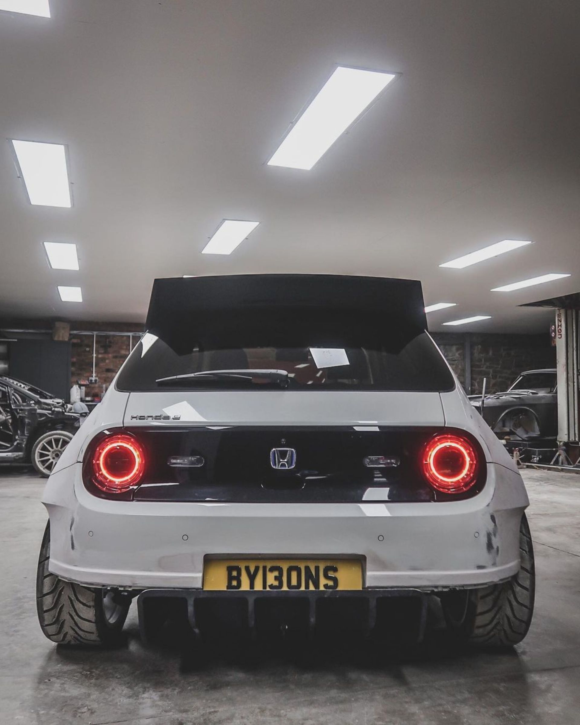 Honda e With Wide Bodykit And Red Bull Livery Honors Max Verstappen’s F1 Championship