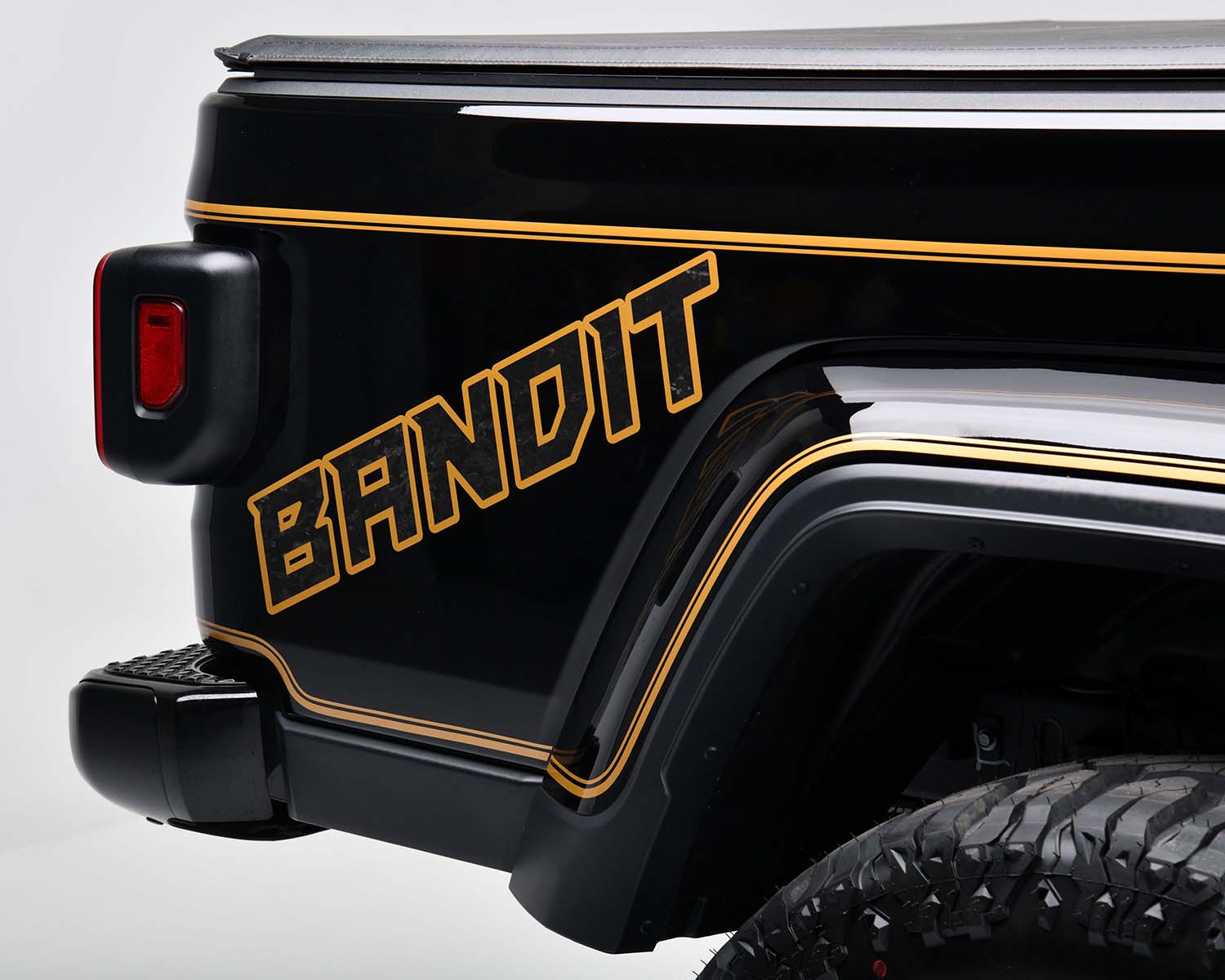 This Jeep Gladiator Was Inspired By Smokey And The Bandit’s Pontiac Trans Am